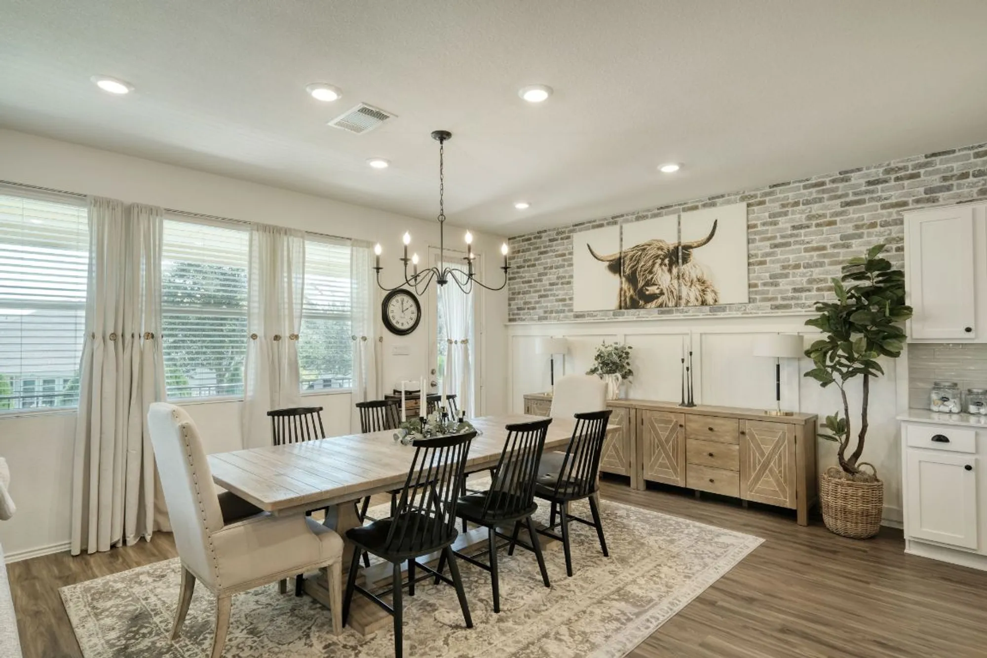 Property Slideshow image 12 of 35 | 708 affazia ln c, Georgetown, TX, 78628