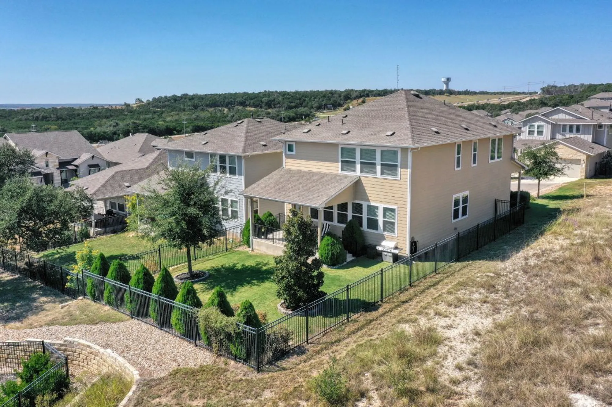 Property Slideshow image 26 of 35 | 708 affazia ln c, Georgetown, TX, 78628