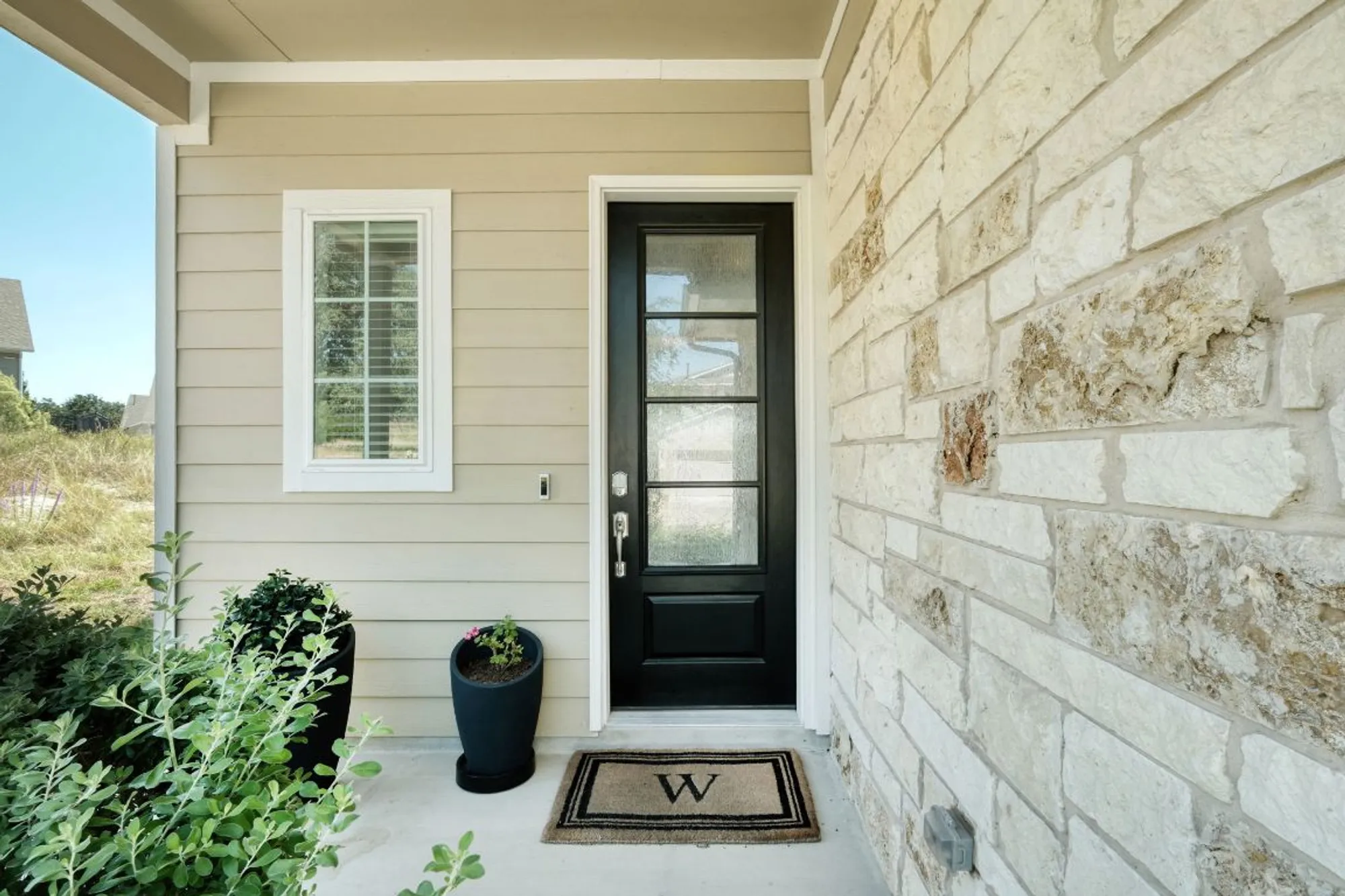 Property Slideshow image 3 of 35 | 708 affazia ln c, Georgetown, TX, 78628