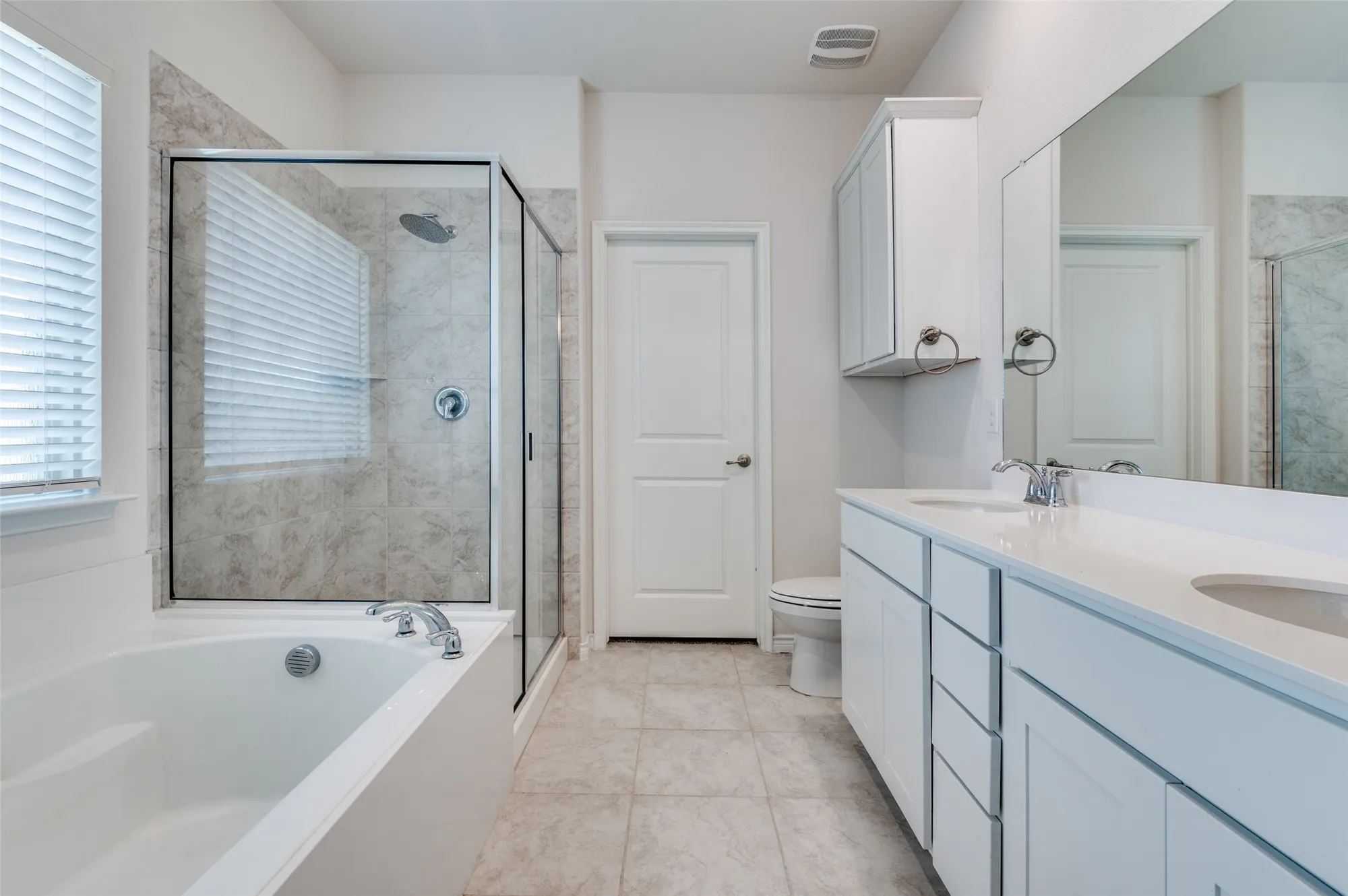 Property Slideshow image 12 of 23 | 105 mojave way, Red Oak, TX, 75154