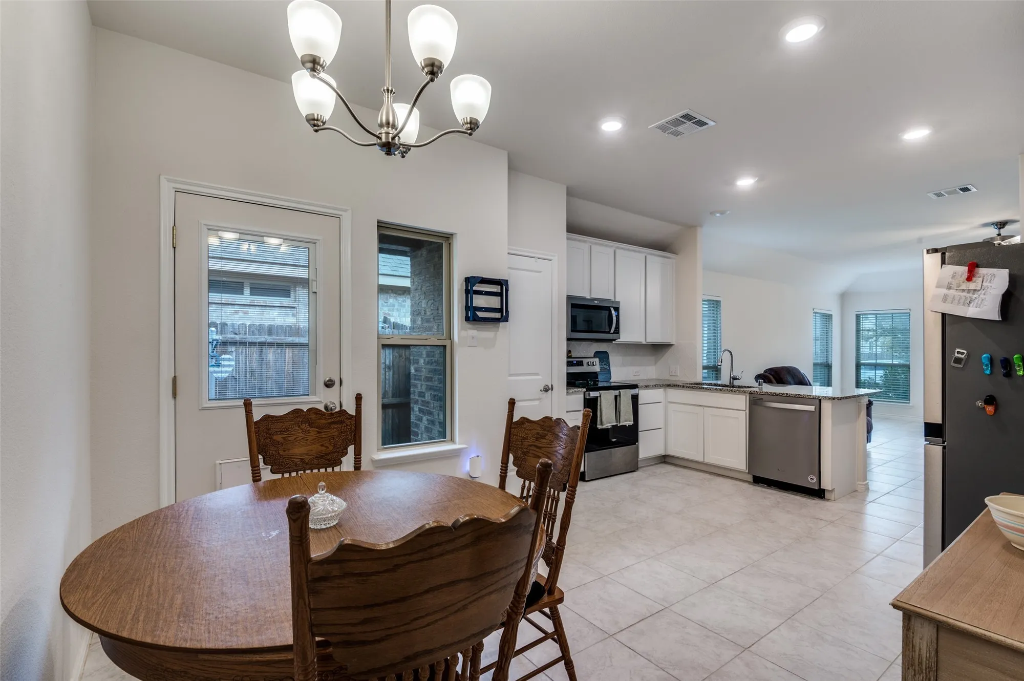 Property Slideshow image 7 of 23 | 105 mojave way, Red Oak, TX, 75154