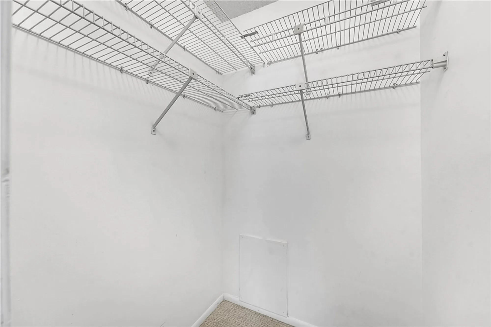 Property Slideshow image 19 of 31 | 27 plantation dr apt 102, Vero Beach, FL, 32966