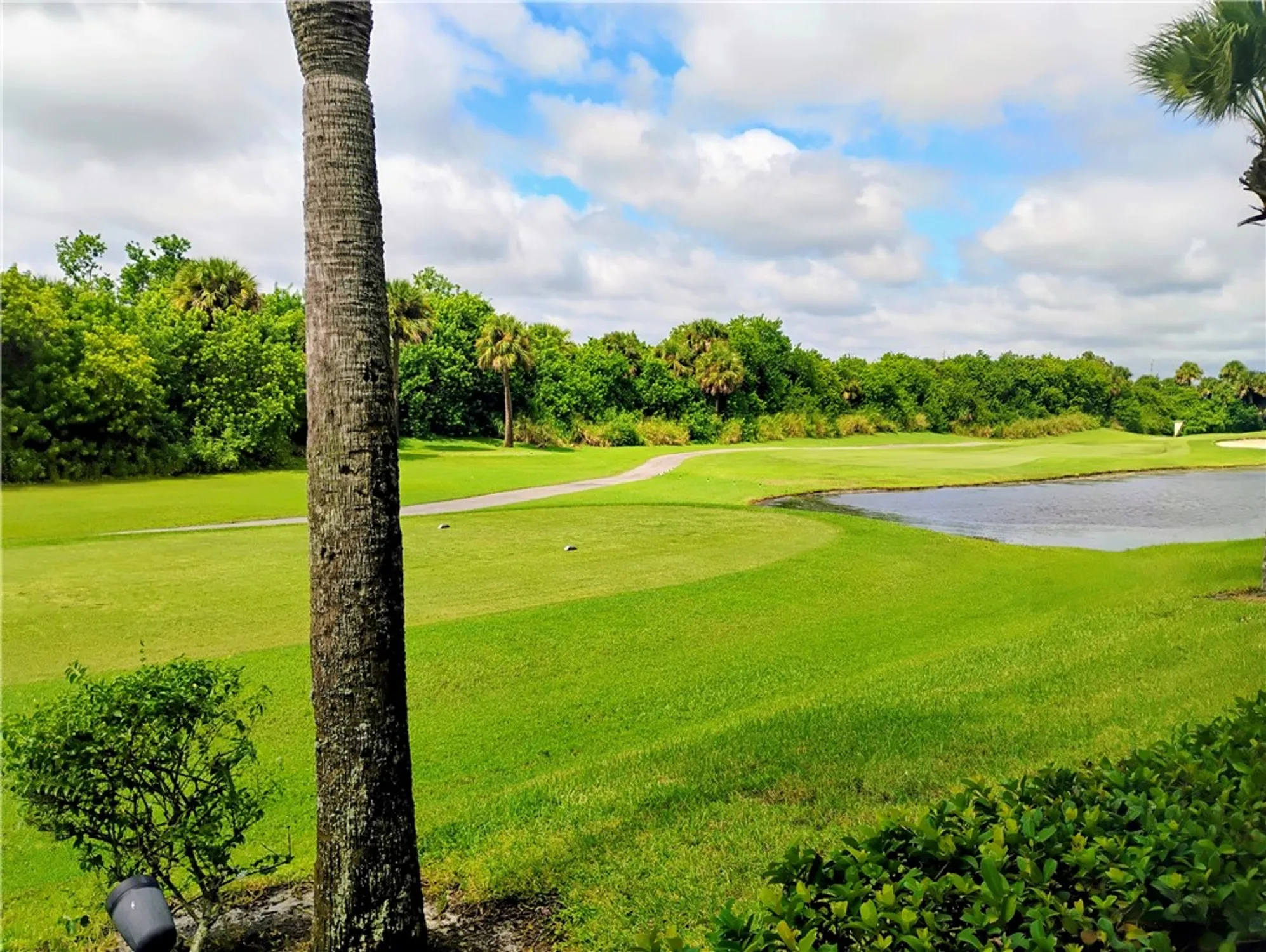 Property Slideshow image 2 of 31 | 27 plantation dr apt 102, Vero Beach, FL, 32966