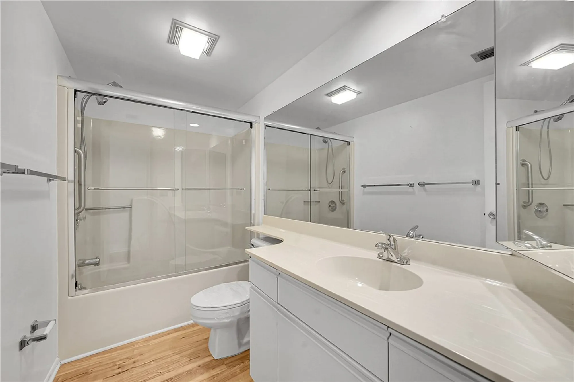 Property Slideshow image 20 of 31 | 27 plantation dr apt 102, Vero Beach, FL, 32966