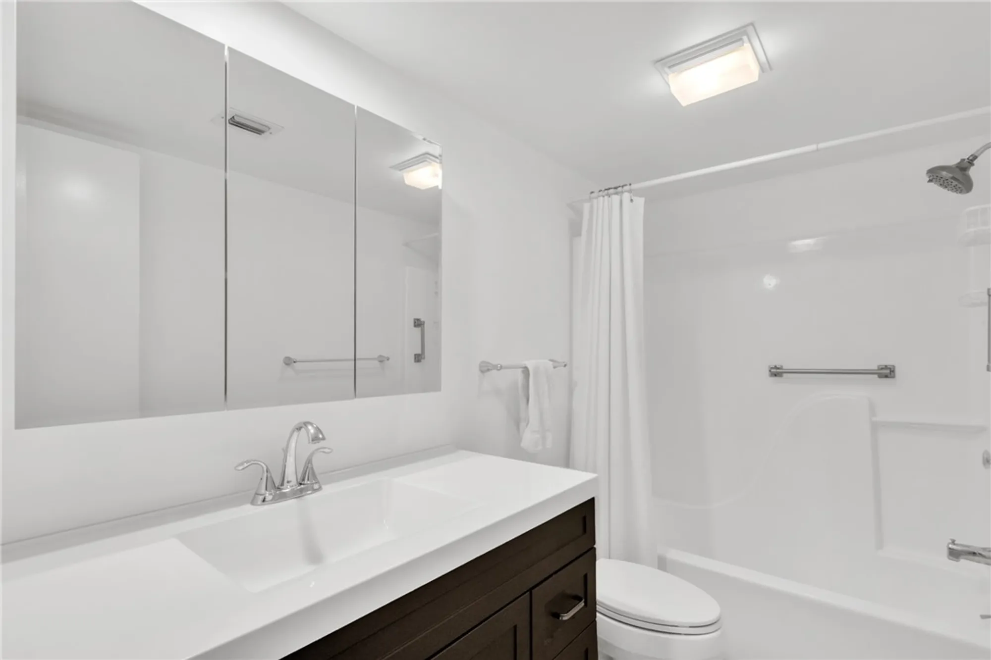 Property Slideshow image 25 of 35 | 1 plantation dr apt 103, Vero Beach, FL, 32966