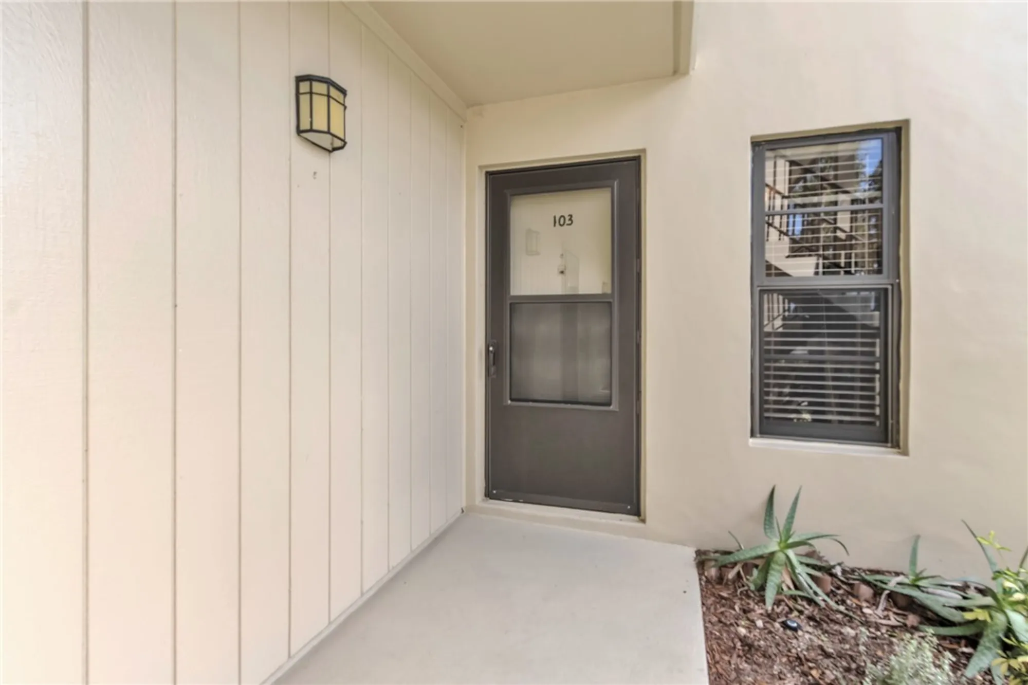 Property Slideshow image 26 of 35 | 1 plantation dr apt 103, Vero Beach, FL, 32966