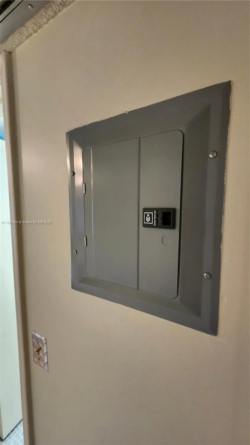 Property Slideshow image 18 of 33 | 2079 harwood f # 2079, Deerfield Beach, FL, 33442