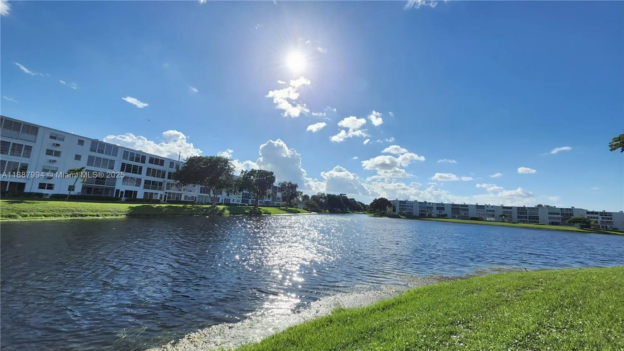 Property Slideshow image 2 of 33 | 2079 harwood f # 2079, Deerfield Beach, FL, 33442