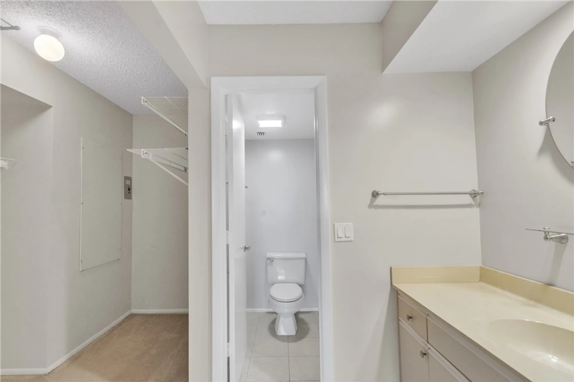 Property Slideshow image 18 of 36 | 33 plantation dr apt 201, Vero Beach, FL, 32966