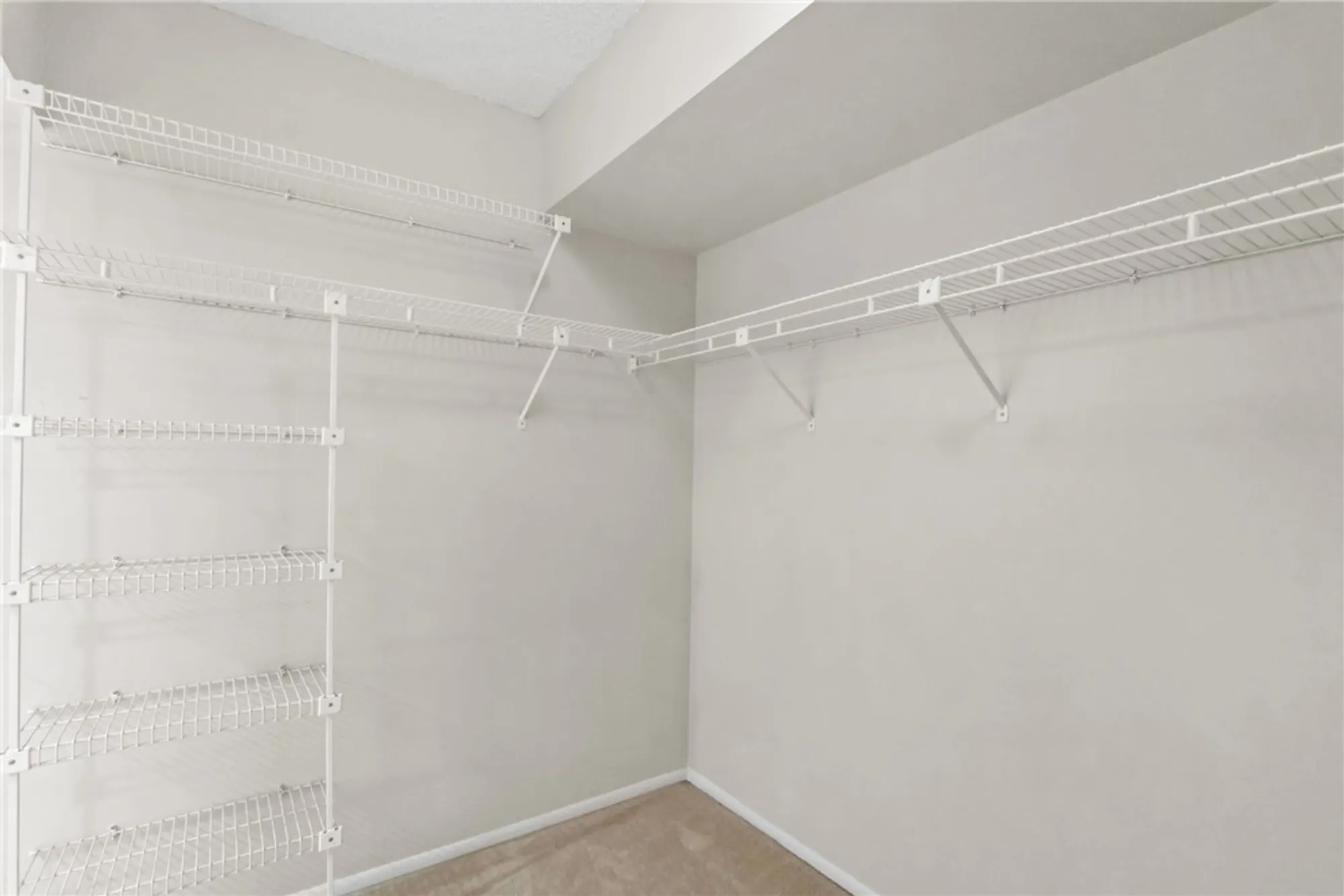 Property Slideshow image 20 of 36 | 33 plantation dr apt 201, Vero Beach, FL, 32966