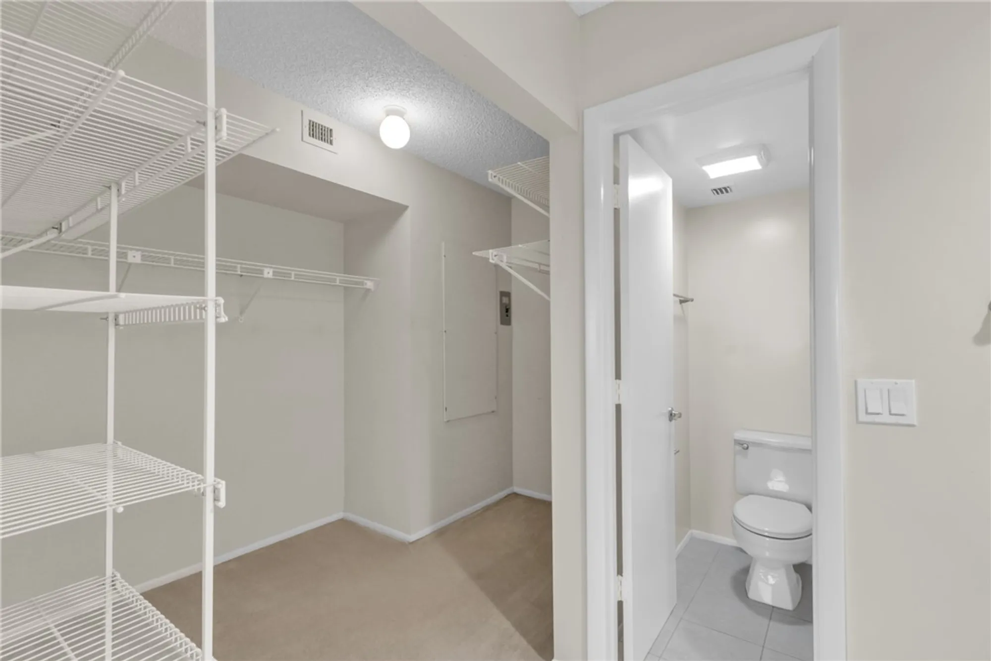 Property Slideshow image 21 of 36 | 33 plantation dr apt 201, Vero Beach, FL, 32966