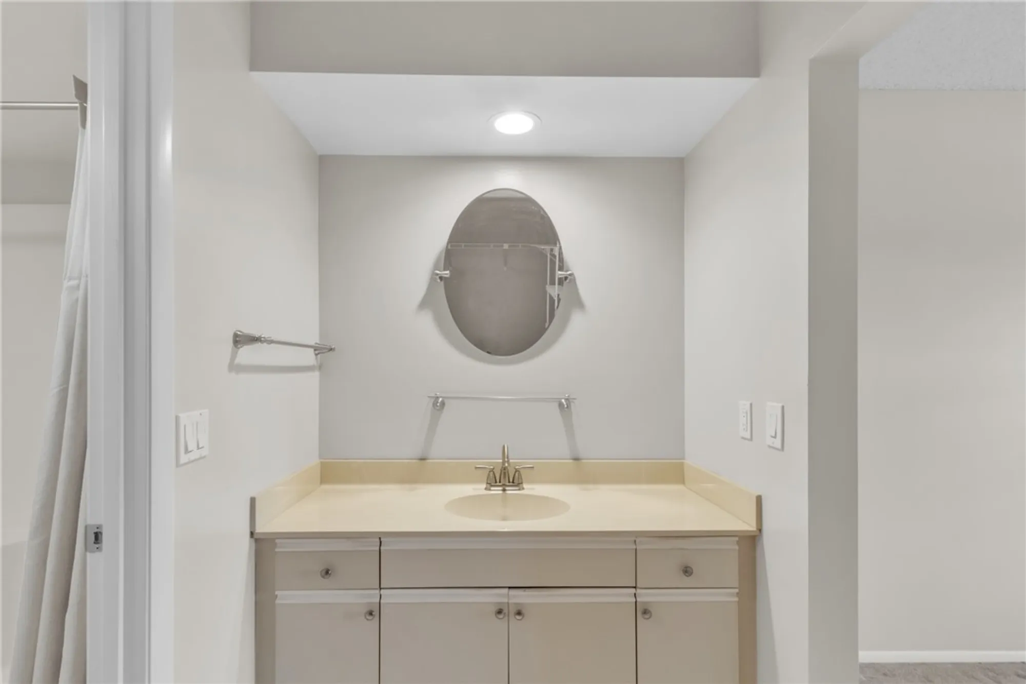 Property Slideshow image 23 of 36 | 33 plantation dr apt 201, Vero Beach, FL, 32966