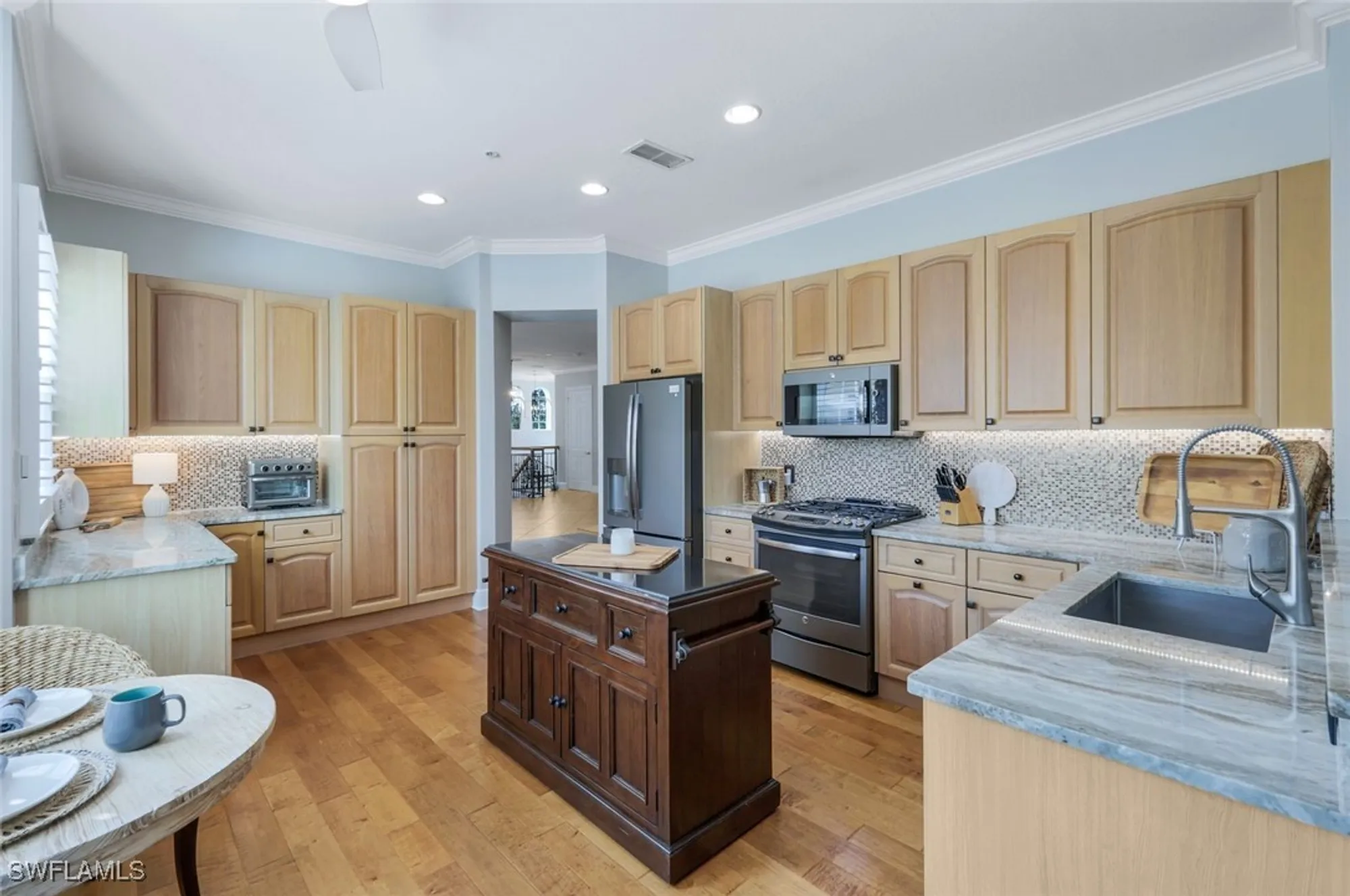 Property Slideshow image 14 of 40 | 3755 montreux ln 204, Naples, FL, 34114