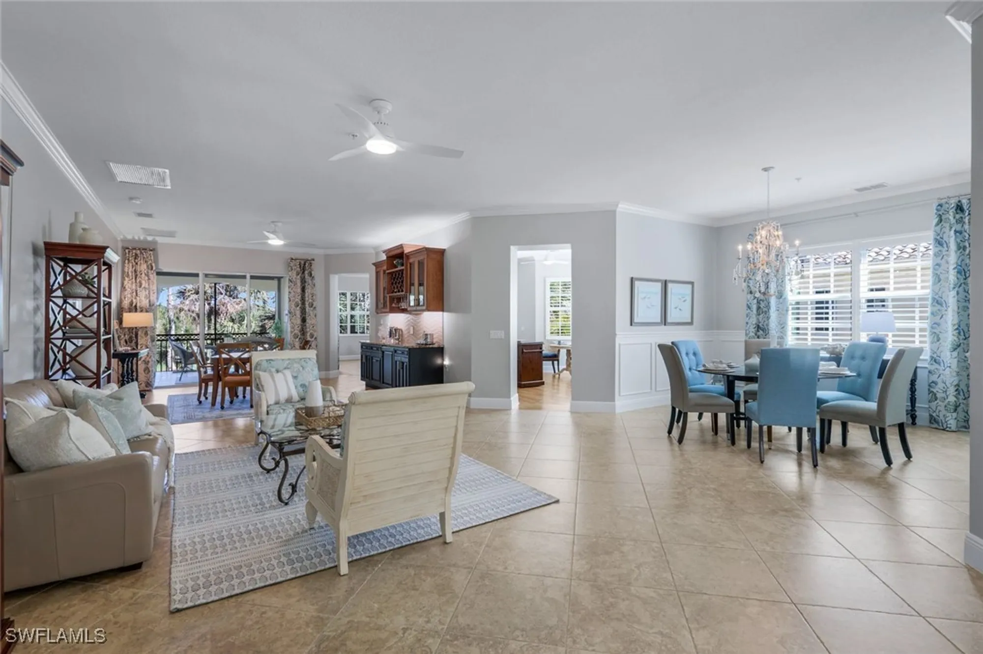 Property Slideshow image 5 of 40 | 3755 montreux ln 204, Naples, FL, 34114