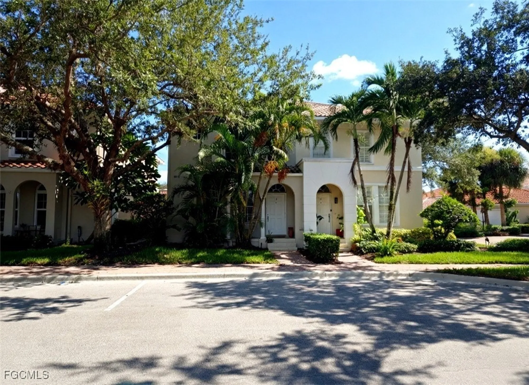 Property Slideshow image 1 of 18 | 6112 towncenter cir, Naples, FL, 34119