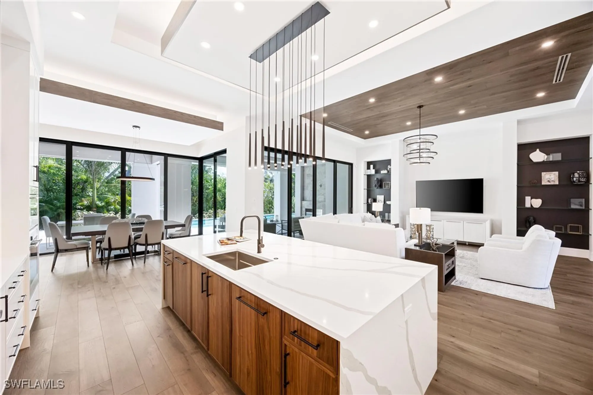 Property Slideshow image 15 of 50 | 3540 crayton rd, Naples, FL, 34103