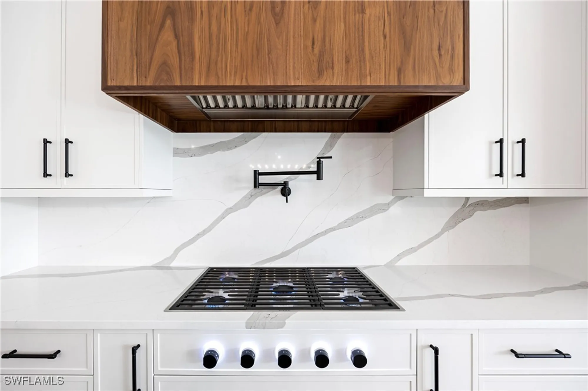 Property Slideshow image 16 of 50 | 3540 crayton rd, Naples, FL, 34103