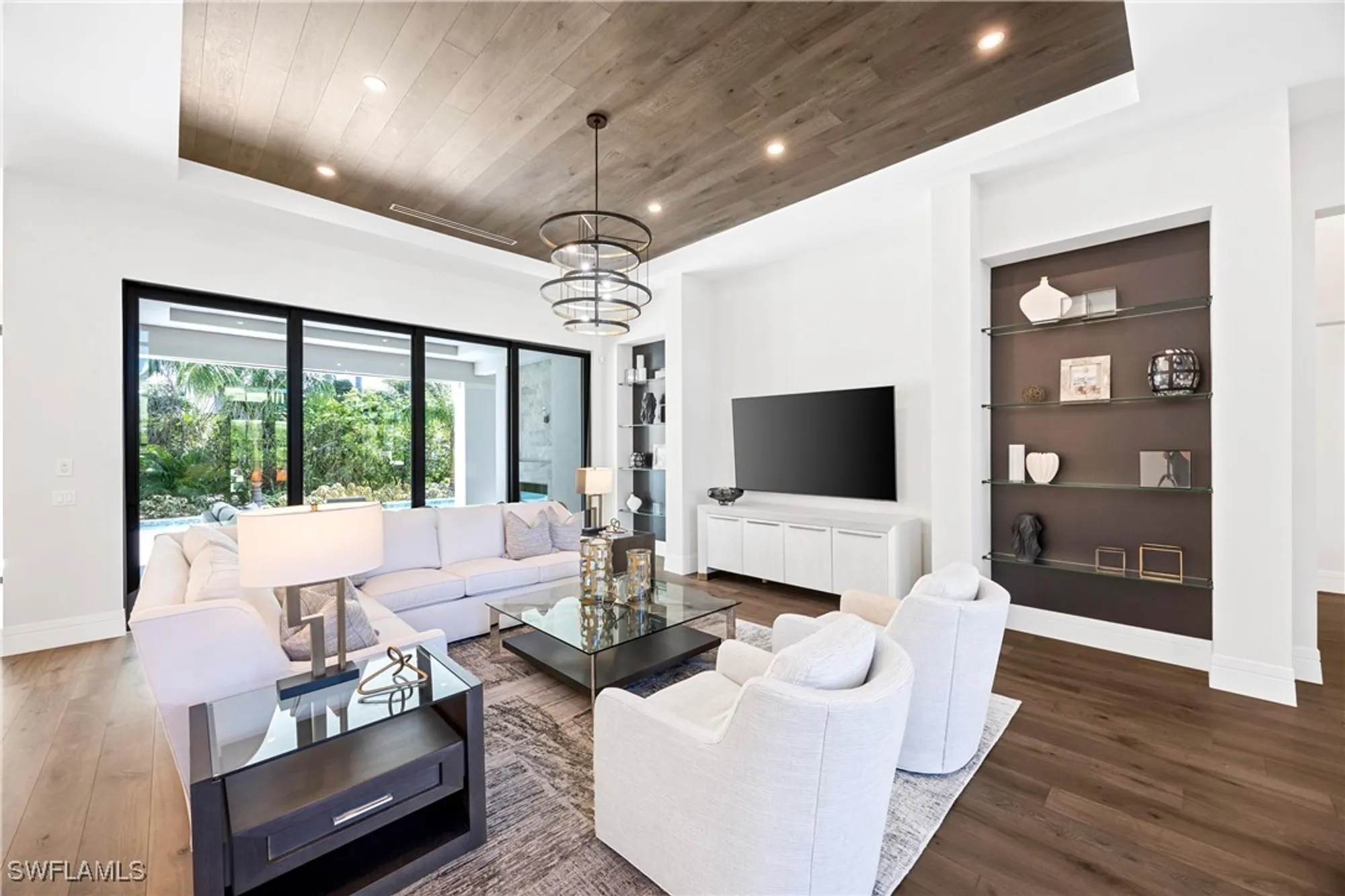 Property Slideshow image 10 of 50 | 3540 crayton rd, Naples, FL, 34103