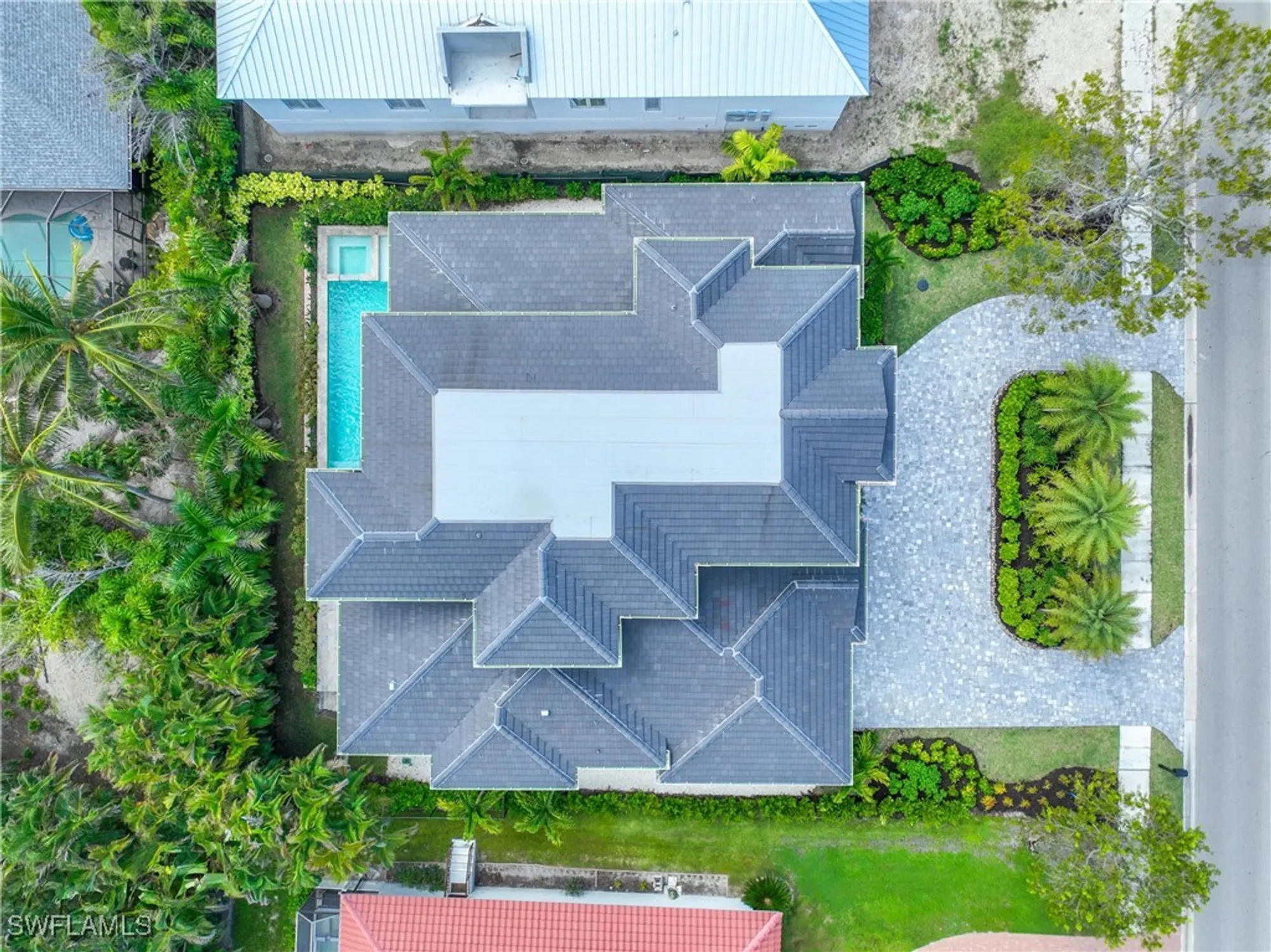 Property Slideshow image 47 of 50 | 3540 crayton rd, Naples, FL, 34103