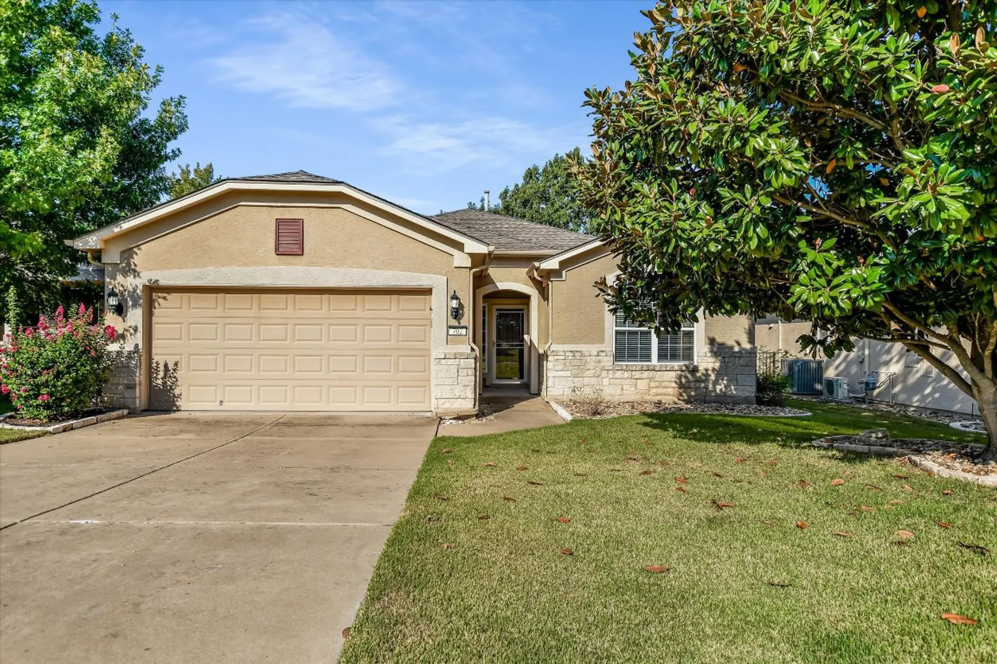 Property Slideshow image 1 of 26 | 702 independence creek ln, Georgetown, TX, 78633