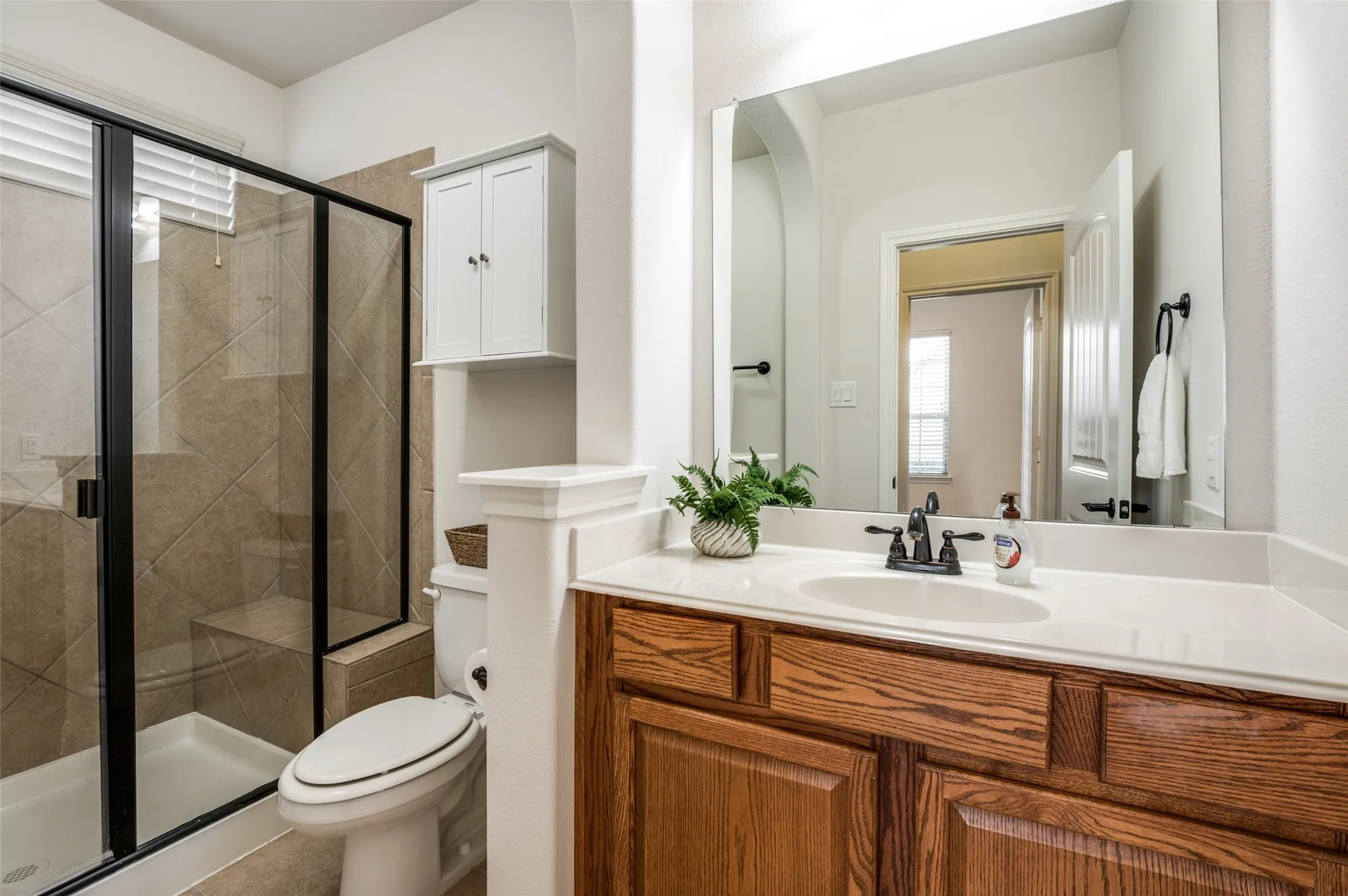 Property Slideshow image 14 of 24 | 8621 grassland dr, Mckinney, TX, 75070