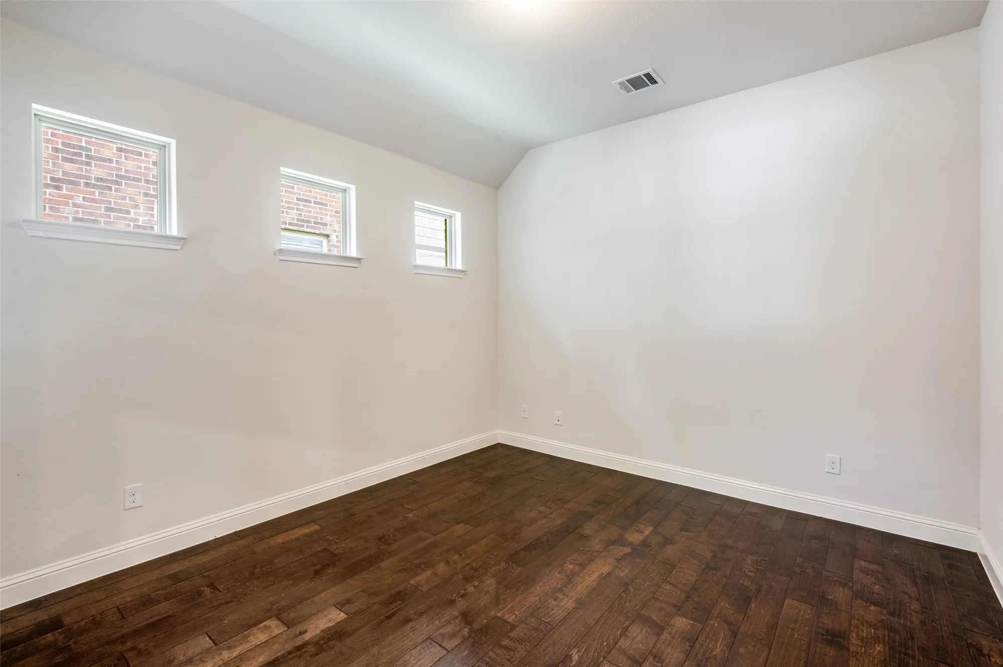 Property Slideshow image 12 of 24 | 8621 grassland dr, Mckinney, TX, 75070