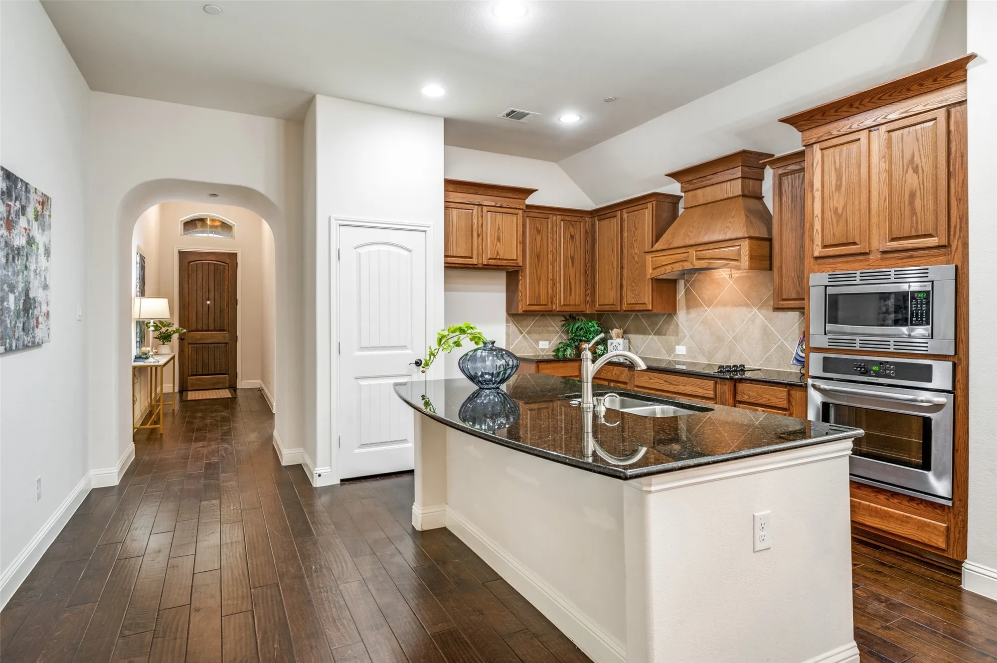 Property Slideshow image 2 of 24 | 8621 grassland dr, Mckinney, TX, 75070