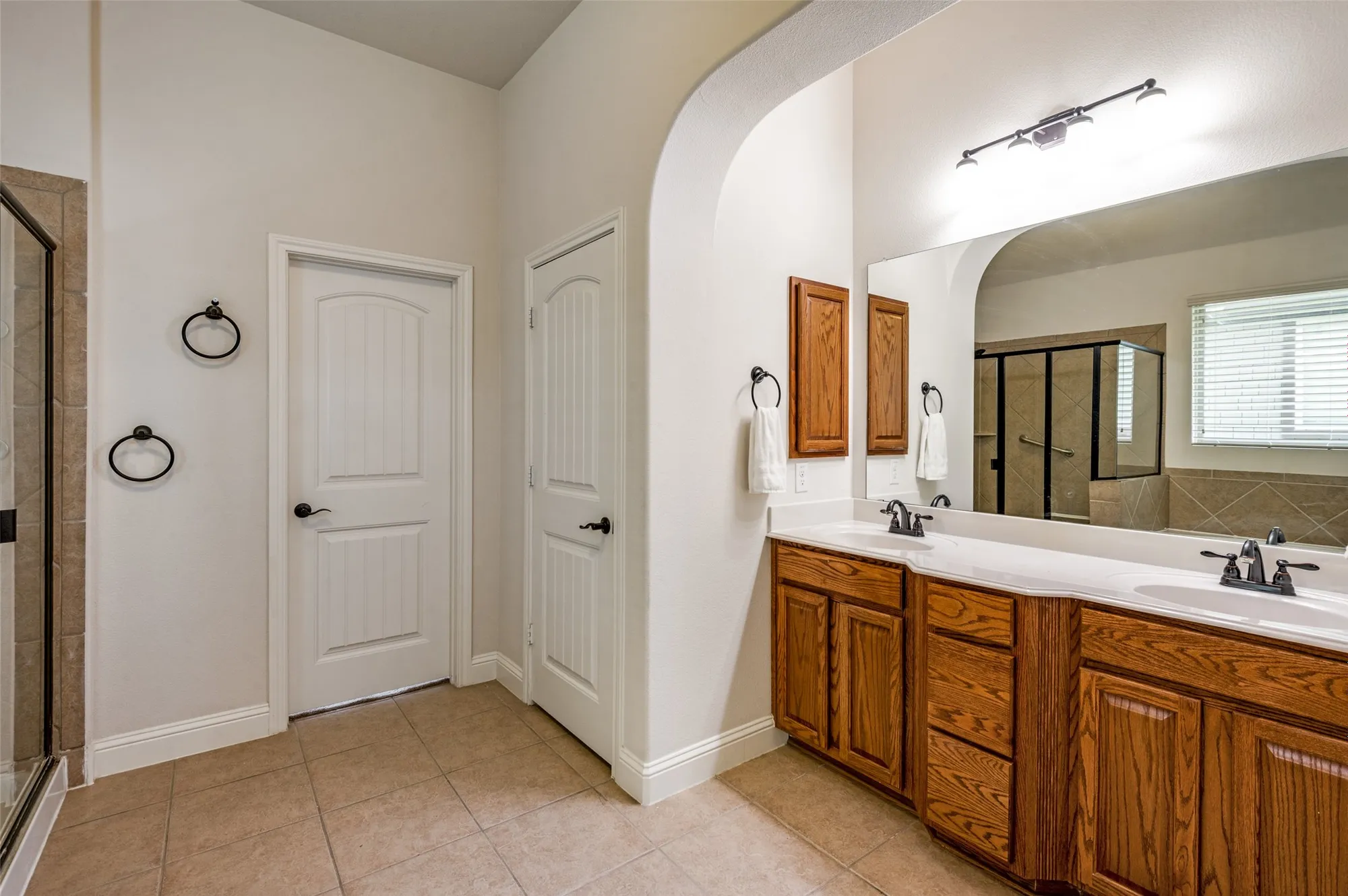 Property Slideshow image 9 of 24 | 8621 grassland dr, Mckinney, TX, 75070