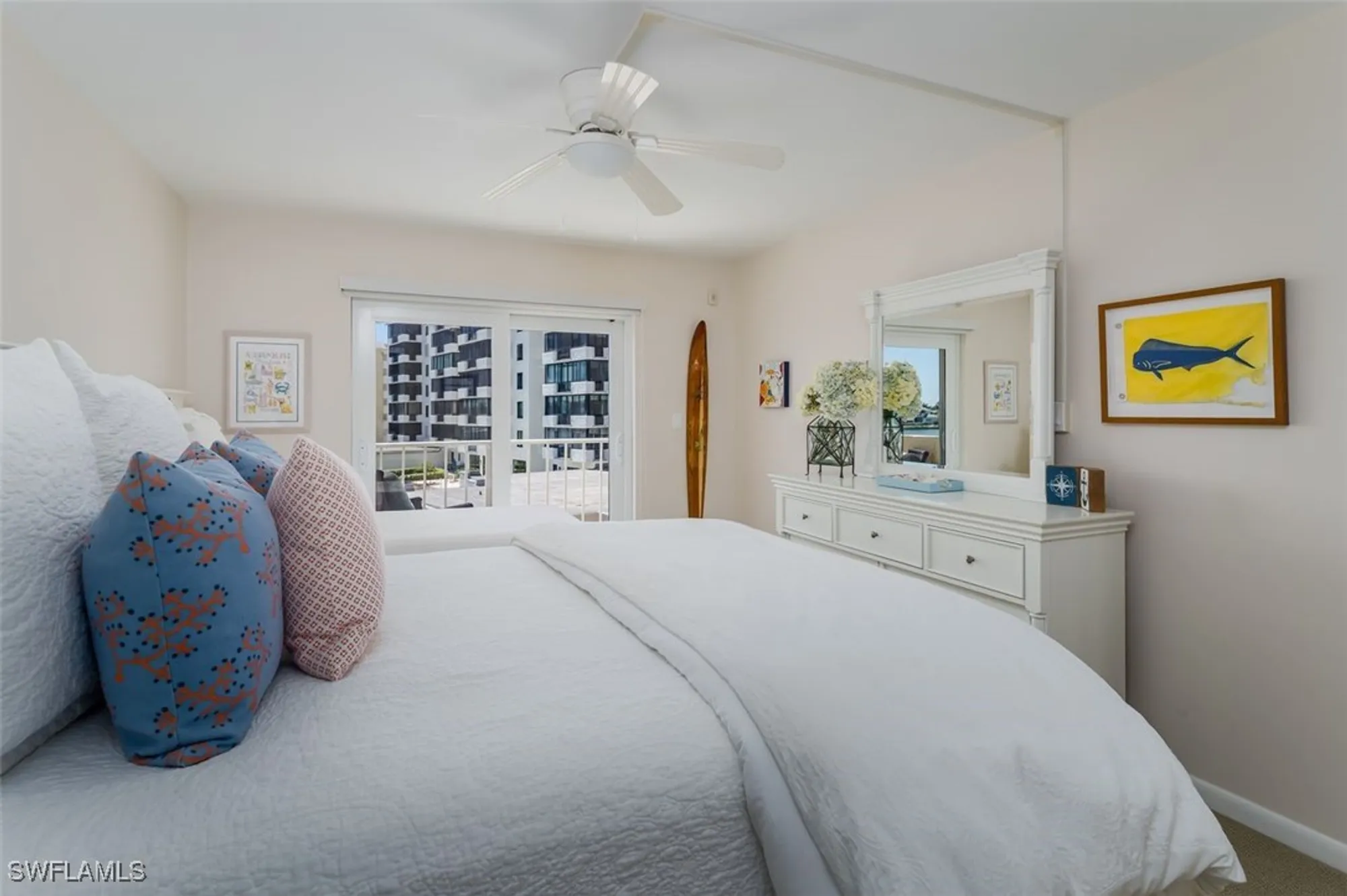 Property Slideshow image 13 of 40 | 3450 gulf shore blvd 315, Naples, FL, 34103