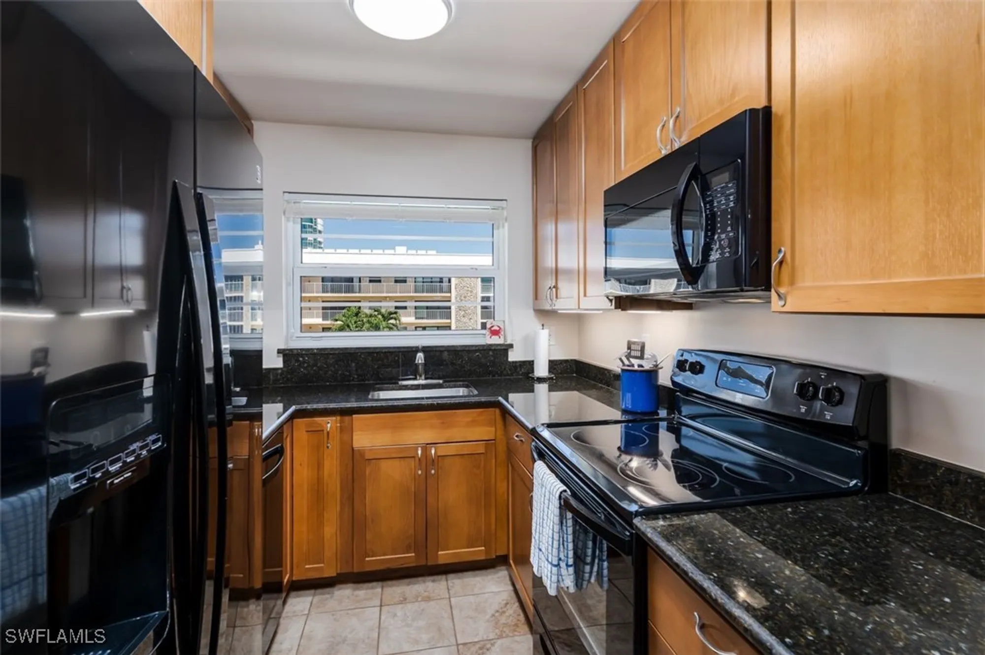 Property Slideshow image 24 of 40 | 3450 gulf shore blvd 315, Naples, FL, 34103