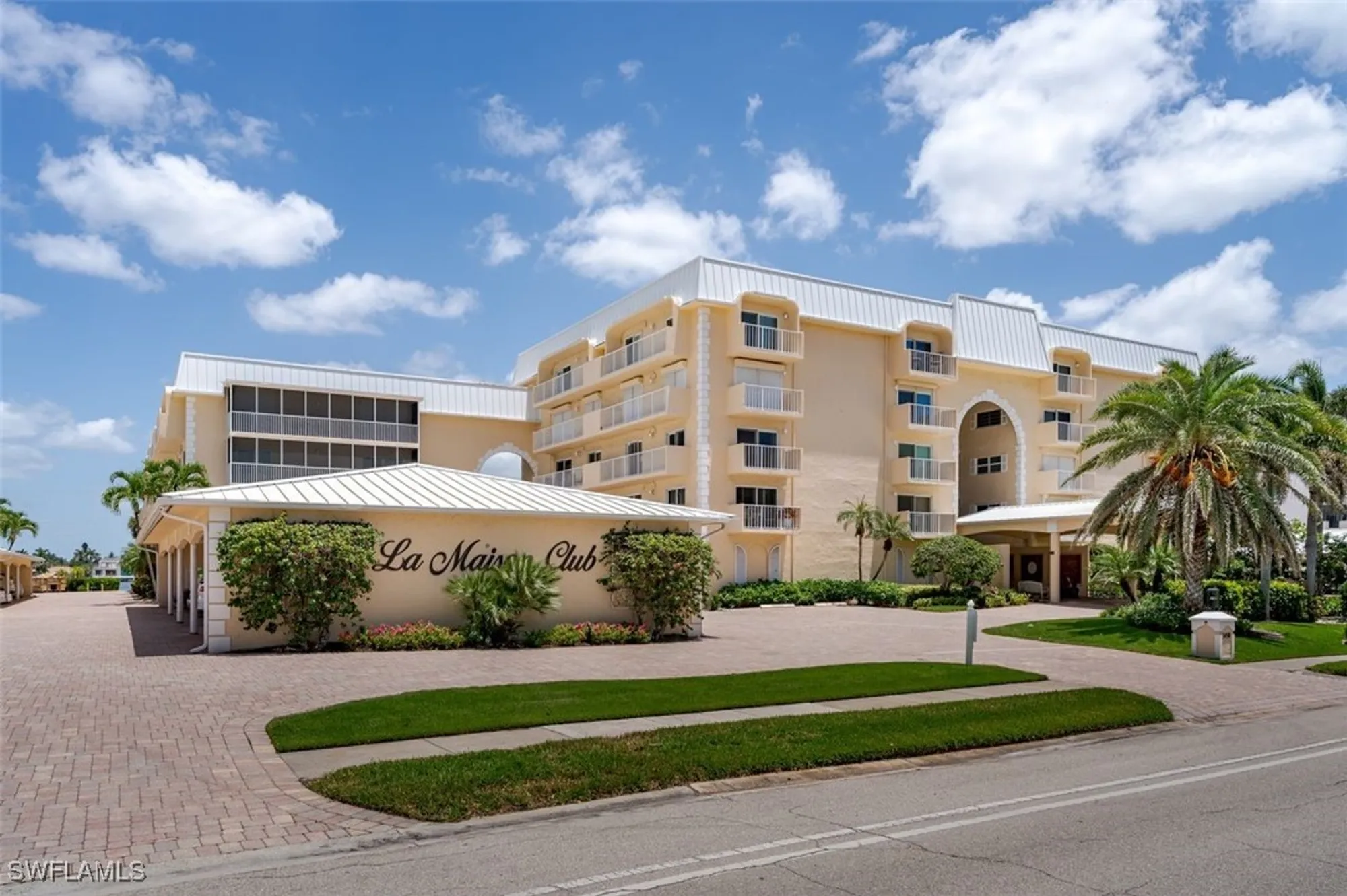 Property Slideshow image 35 of 40 | 3450 gulf shore blvd 315, Naples, FL, 34103