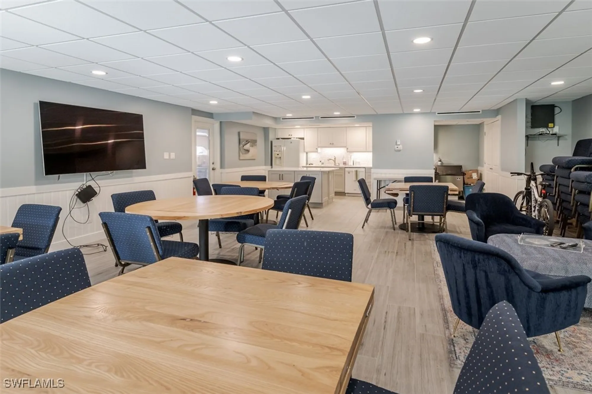 Property Slideshow image 33 of 40 | 3450 gulf shore blvd 315, Naples, FL, 34103