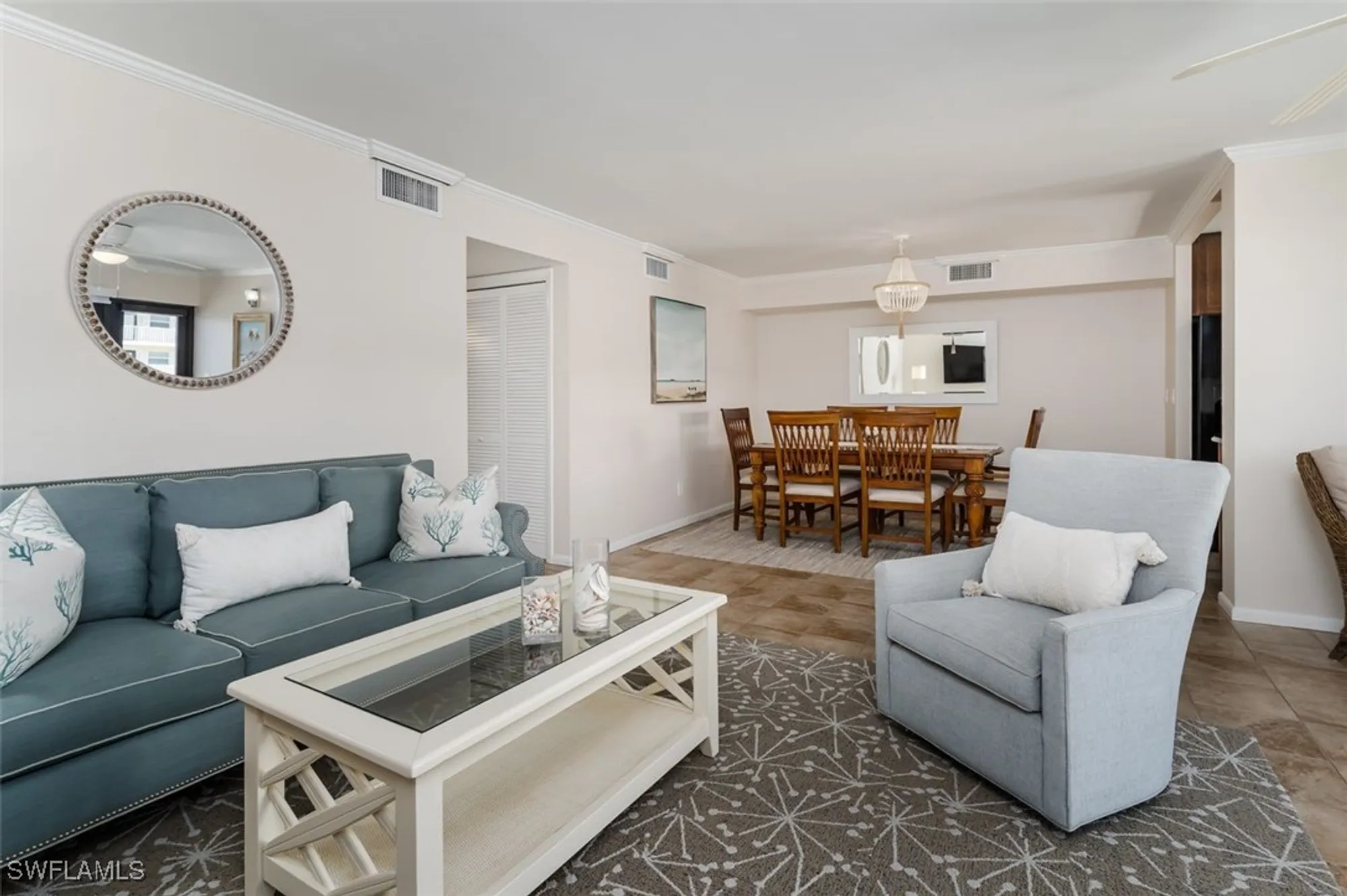 Property Slideshow image 9 of 40 | 3450 gulf shore blvd 315, Naples, FL, 34103