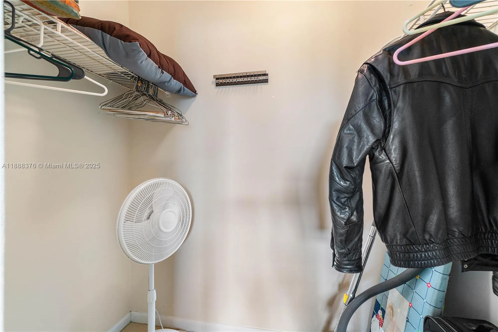 Property Slideshow image 15 of 32 | 18081 se country club dr # 22-216, Jupiter, FL, 33469