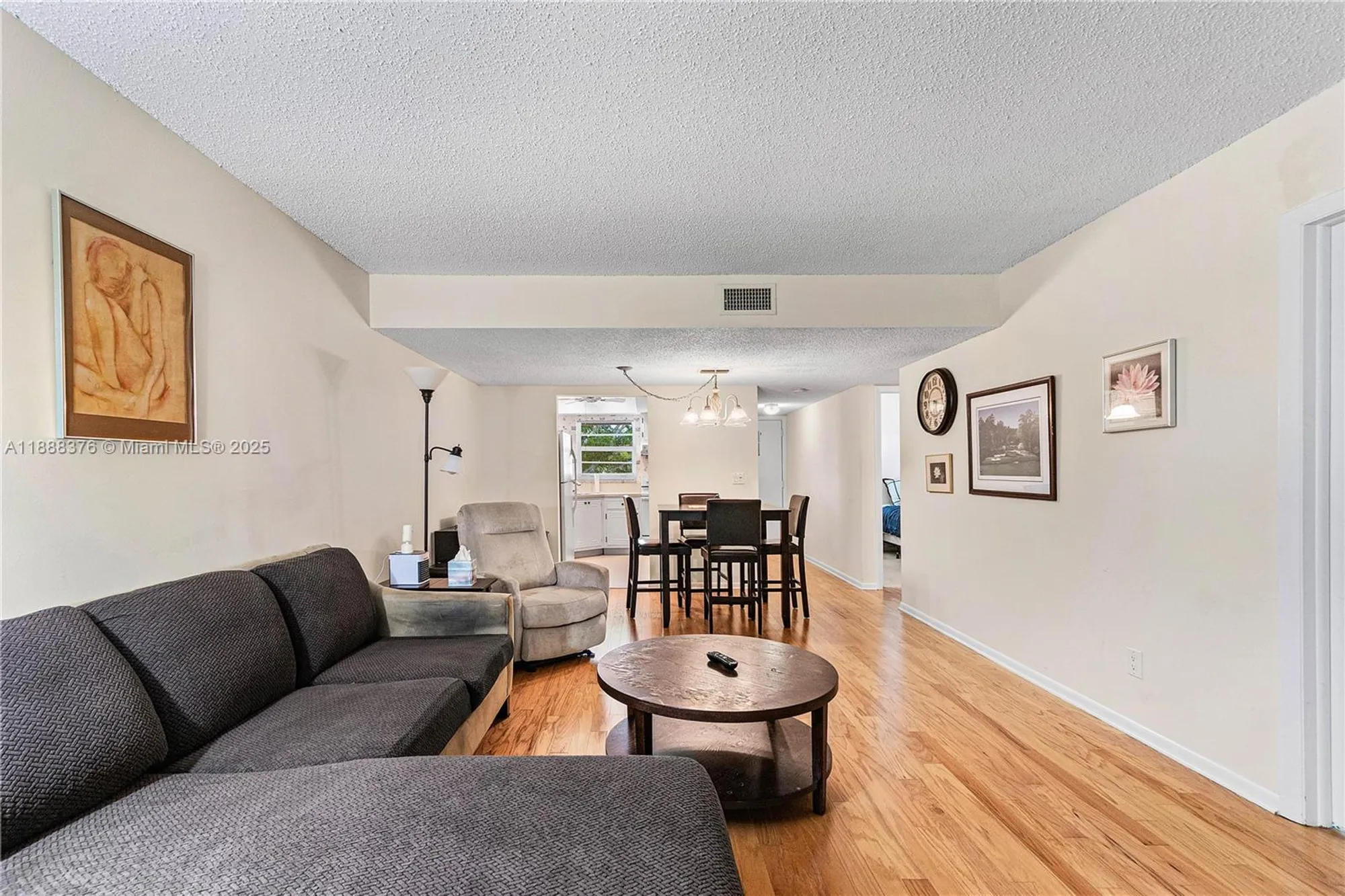 Property Slideshow image 9 of 32 | 18081 se country club dr # 22-216, Jupiter, FL, 33469