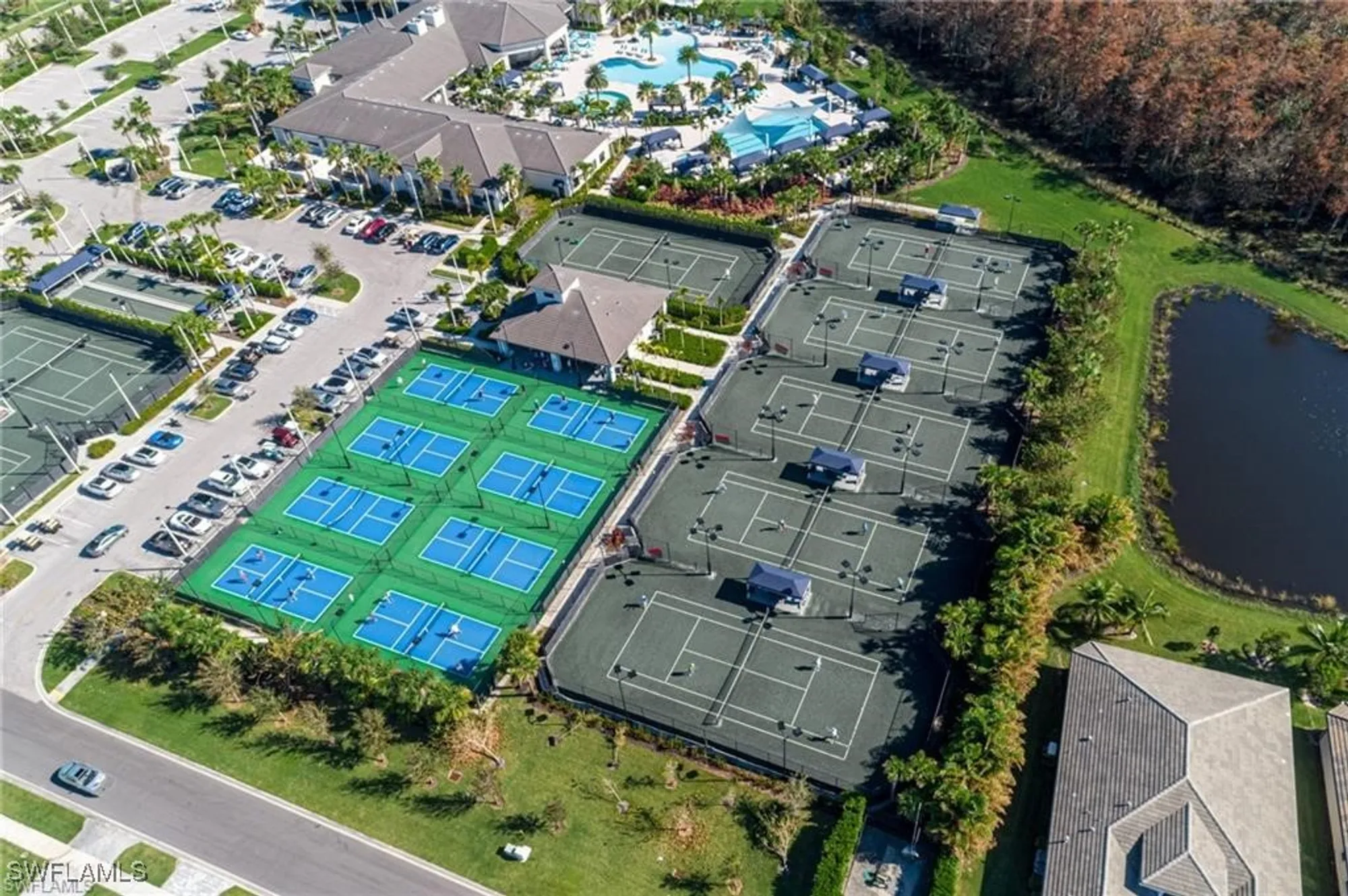 Property Slideshow image 17 of 26 | 16581 calistoga dr, Bonita Springs, FL, 34135