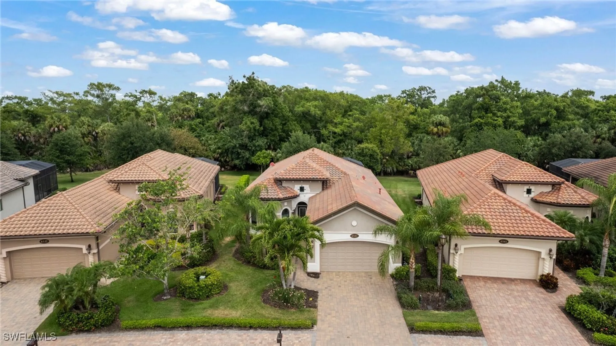Property Slideshow image 2 of 38 | 6541 roma way, Naples, FL, 34113