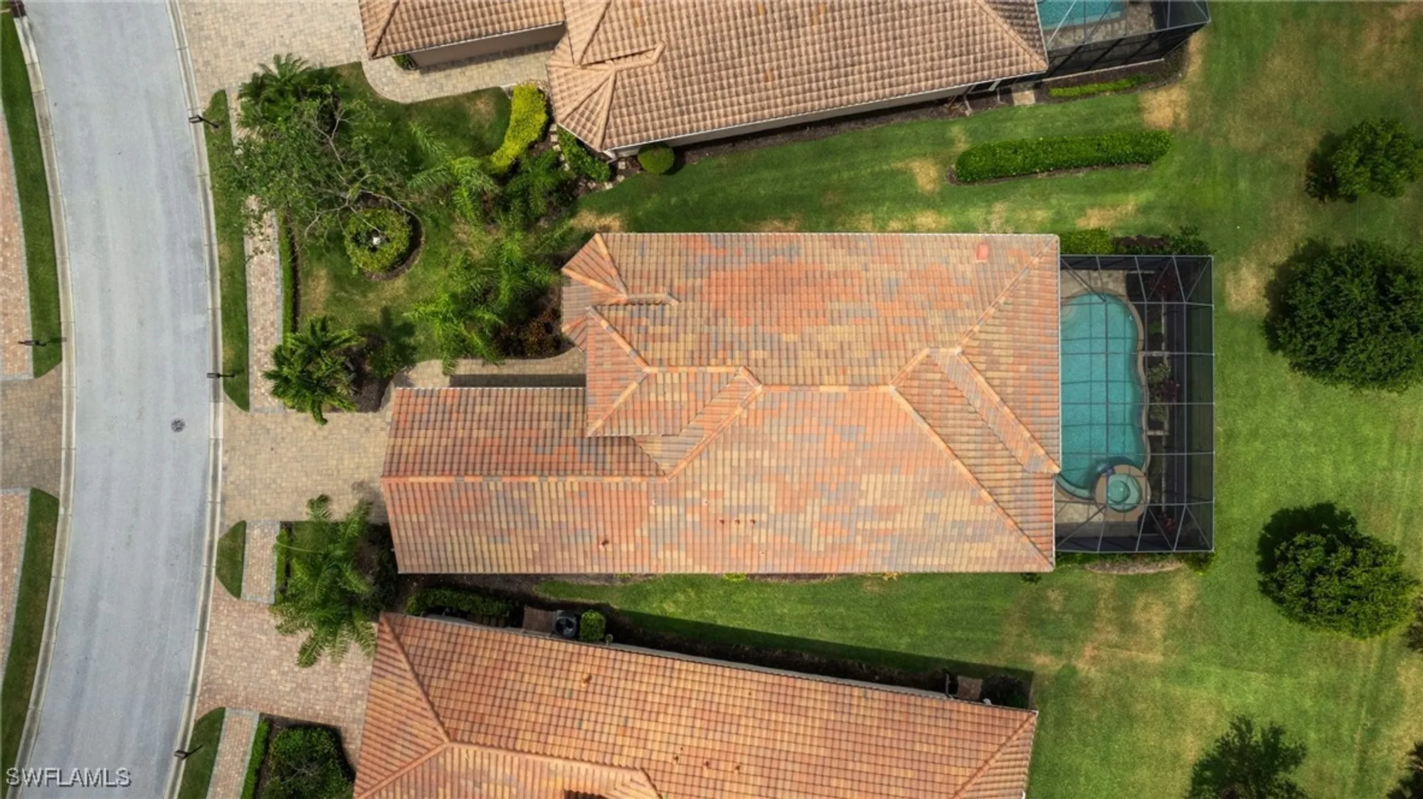 Property Slideshow image 33 of 38 | 6541 roma way, Naples, FL, 34113