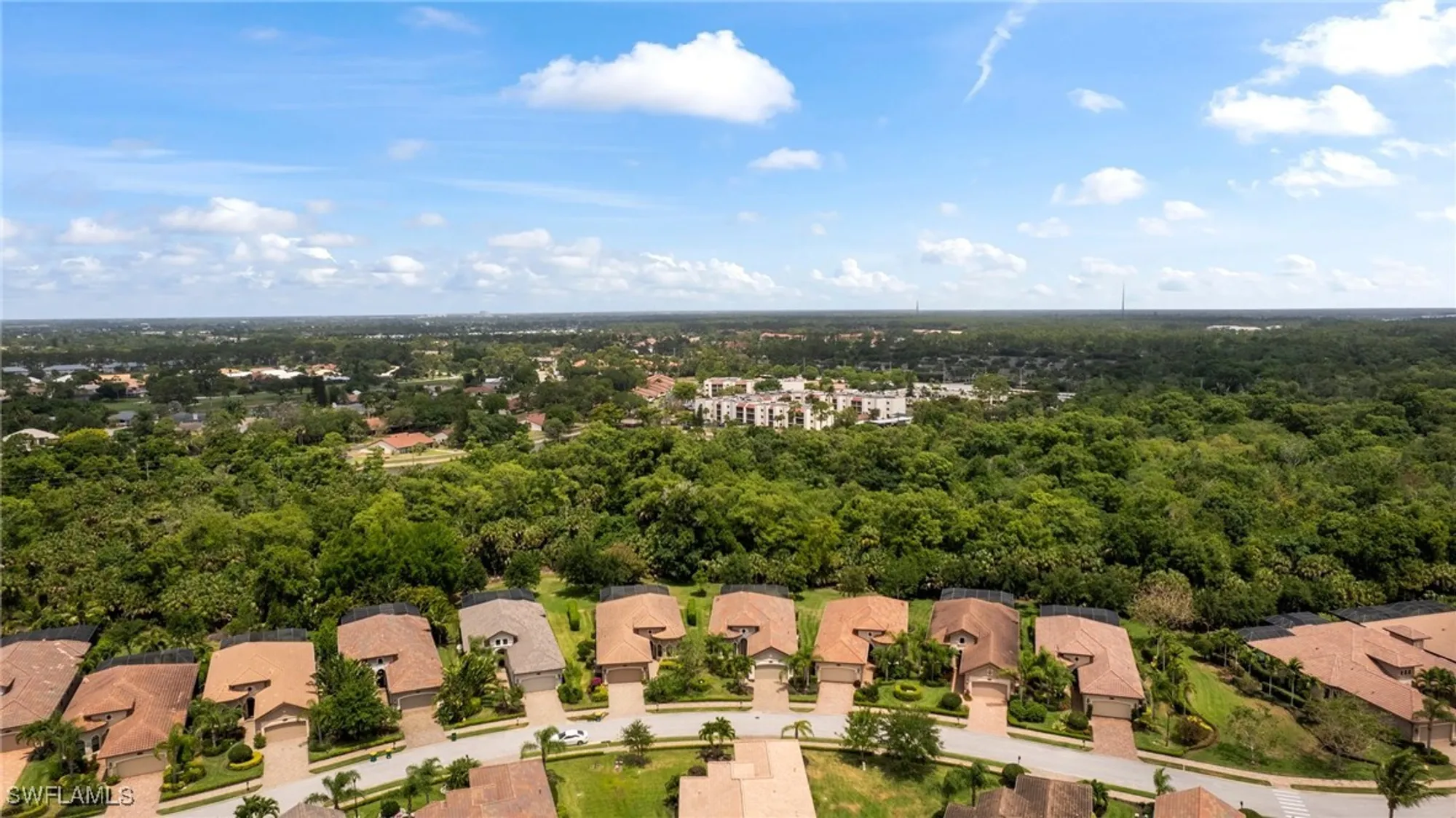 Property Slideshow image 4 of 38 | 6541 roma way, Naples, FL, 34113