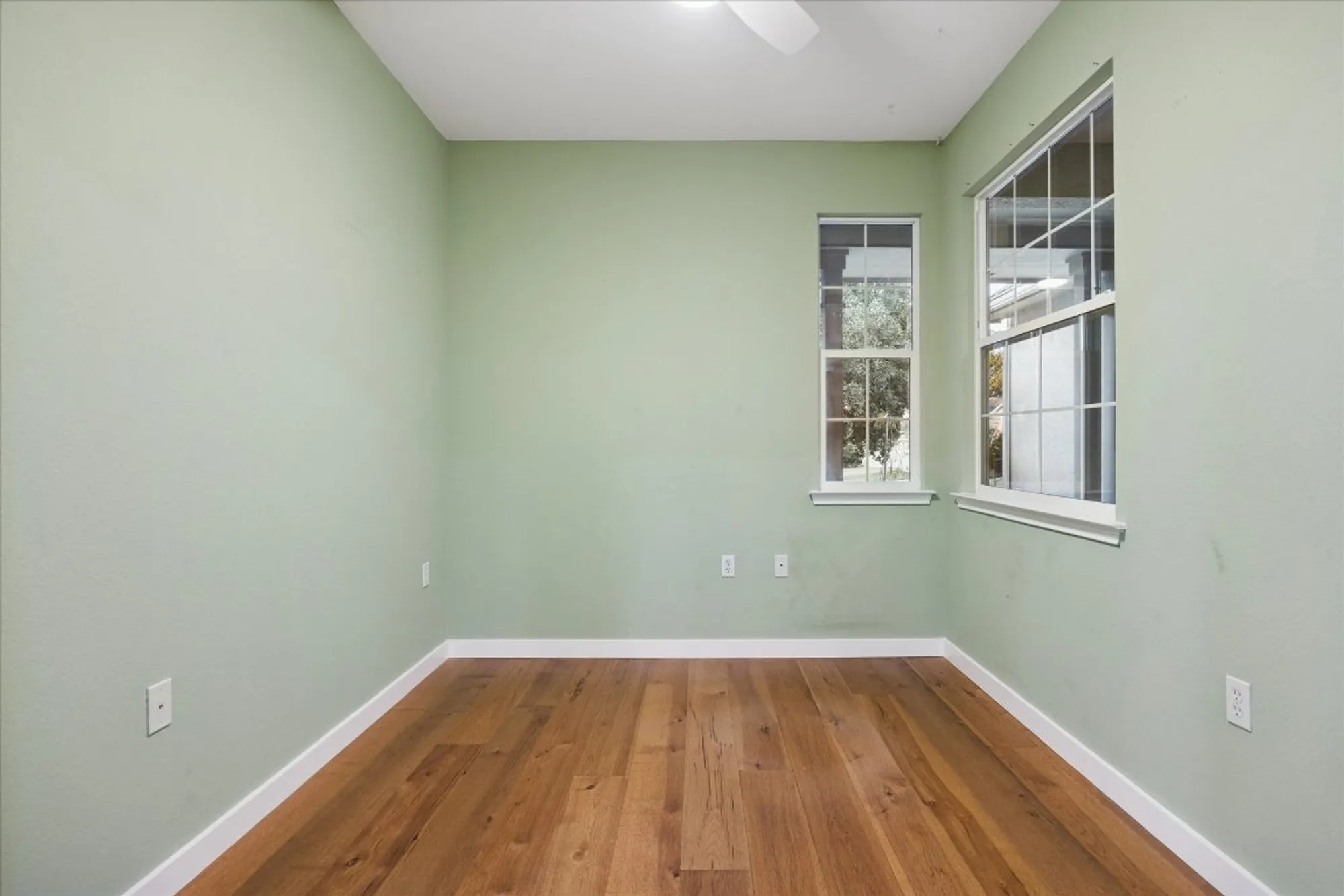 Property Slideshow image 16 of 36 | 110 hale ct, Georgetown, TX, 78633