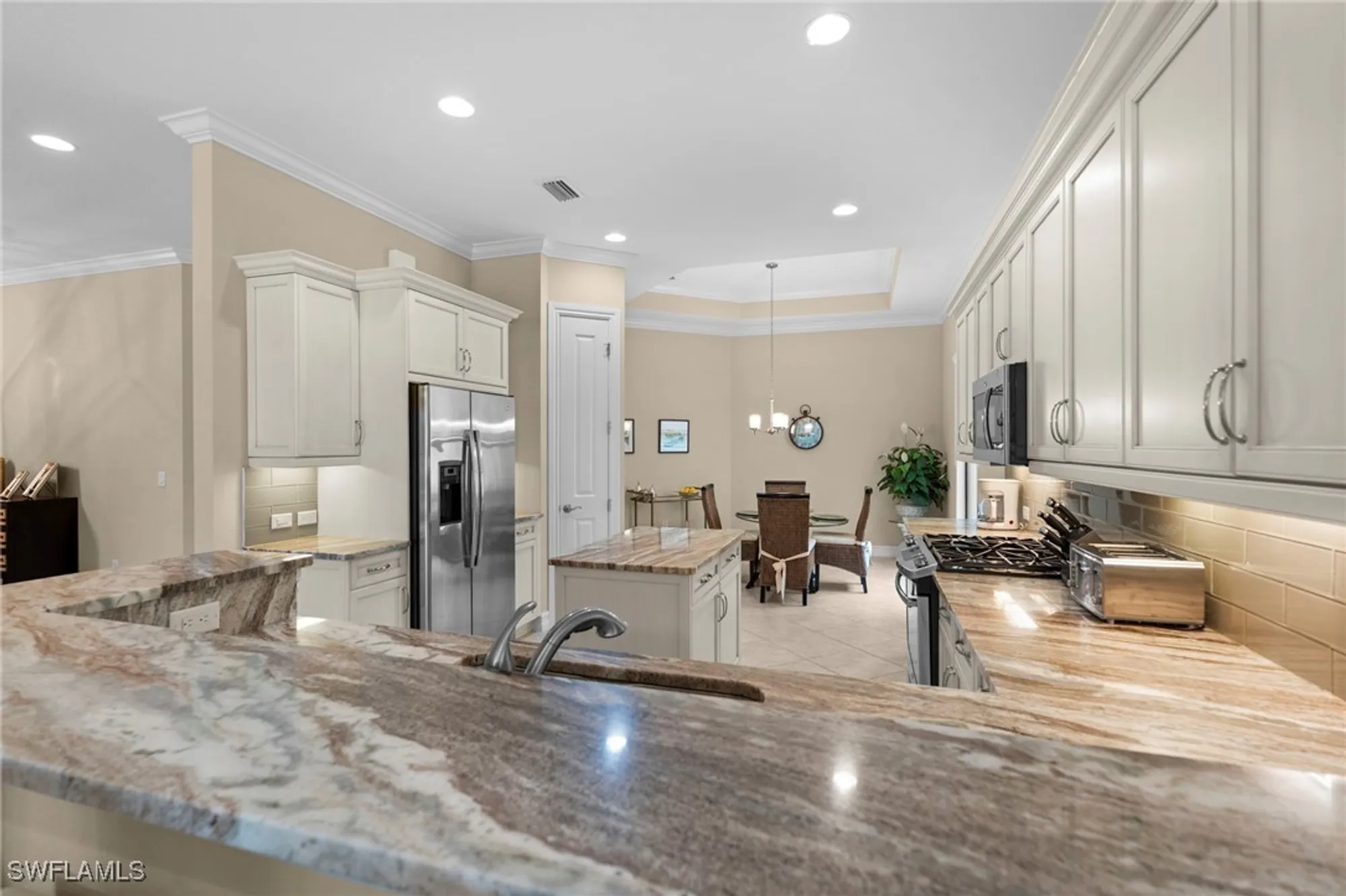 Property Slideshow image 7 of 18 | 6564 roma way, Naples, FL, 34113