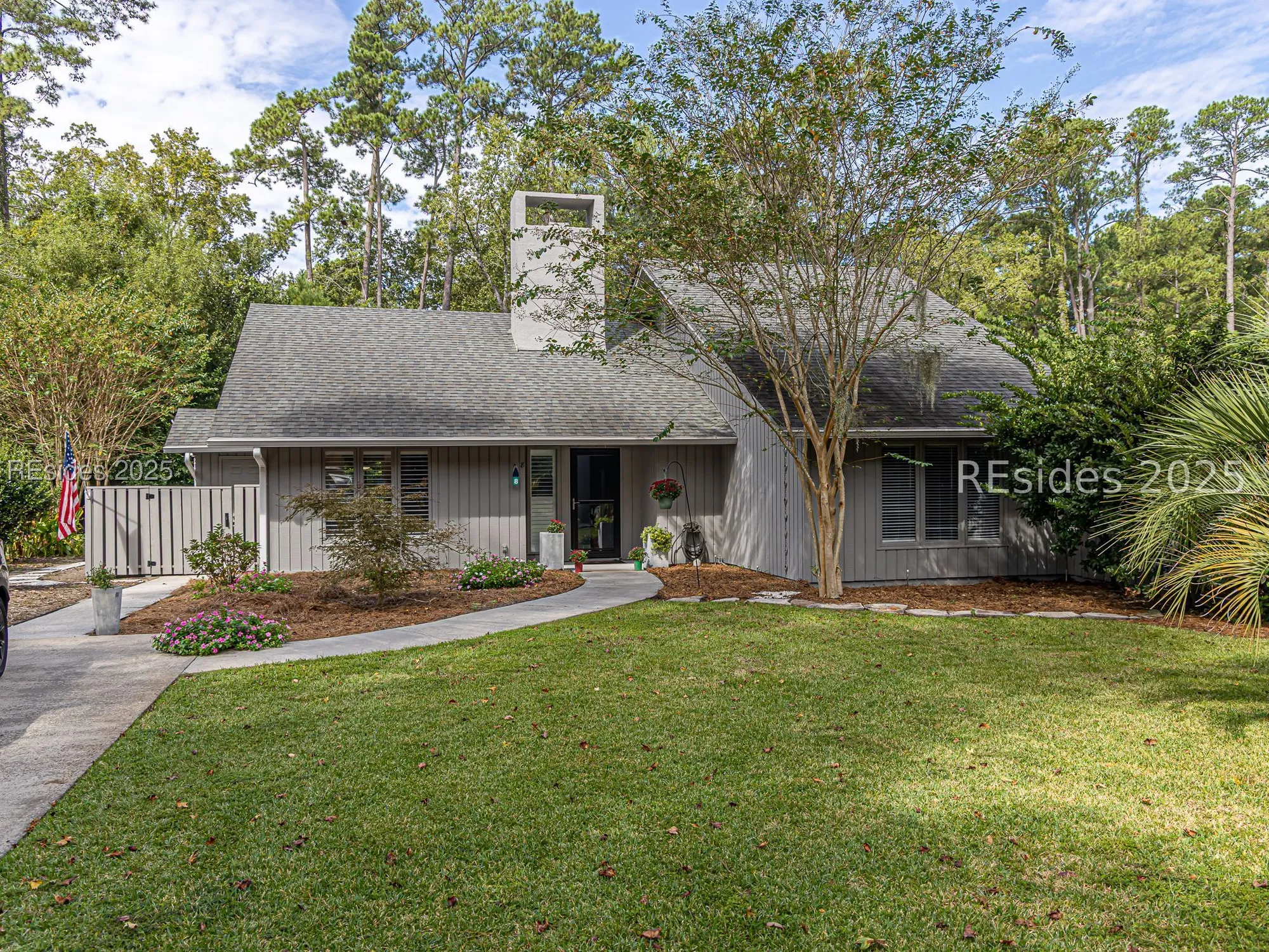 Property Slideshow image 1 of 44 | 8 chickadee rd, Hilton Head Island, SC, 29926