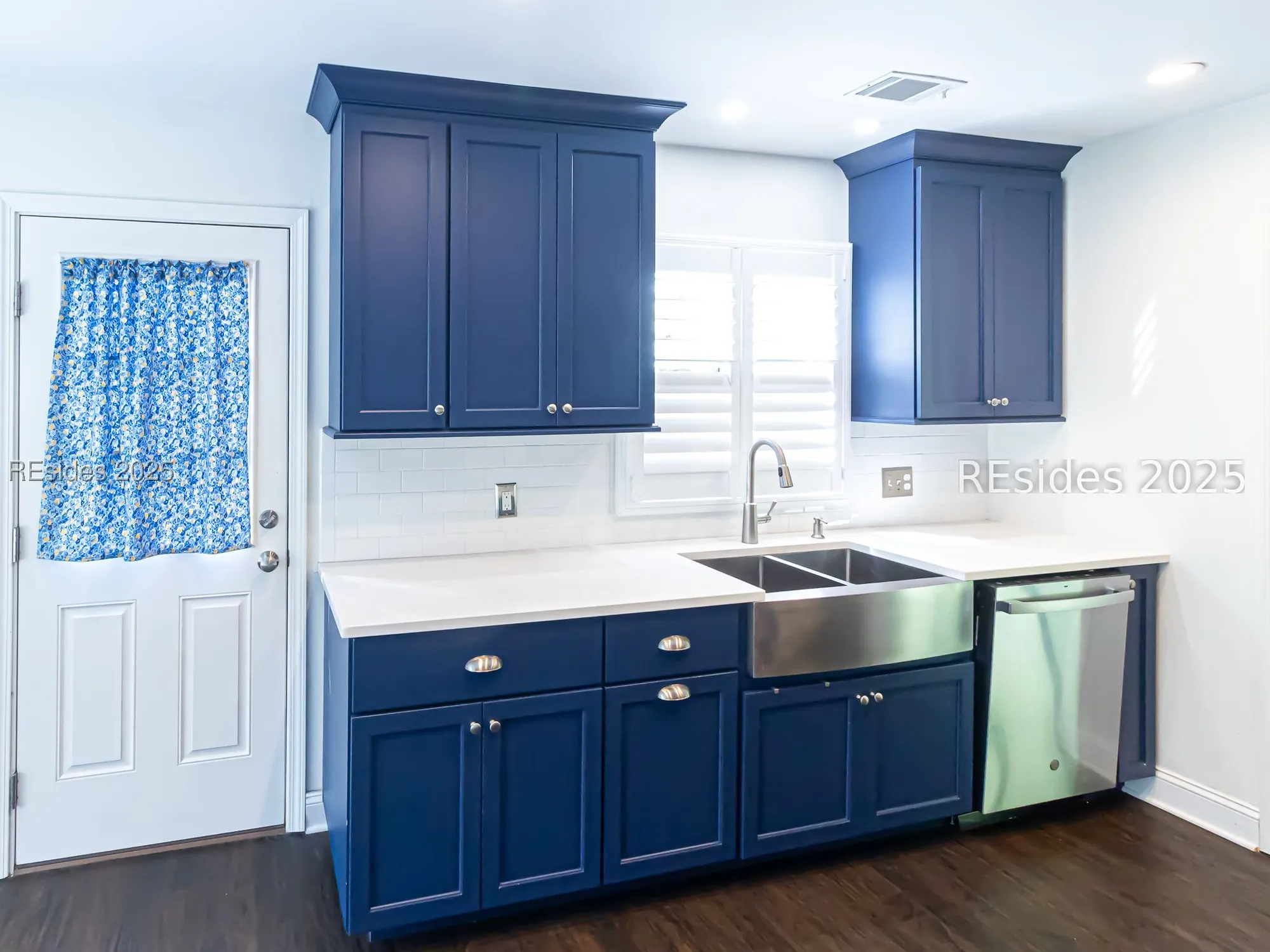 Property Slideshow image 5 of 44 | 8 chickadee rd, Hilton Head Island, SC, 29926