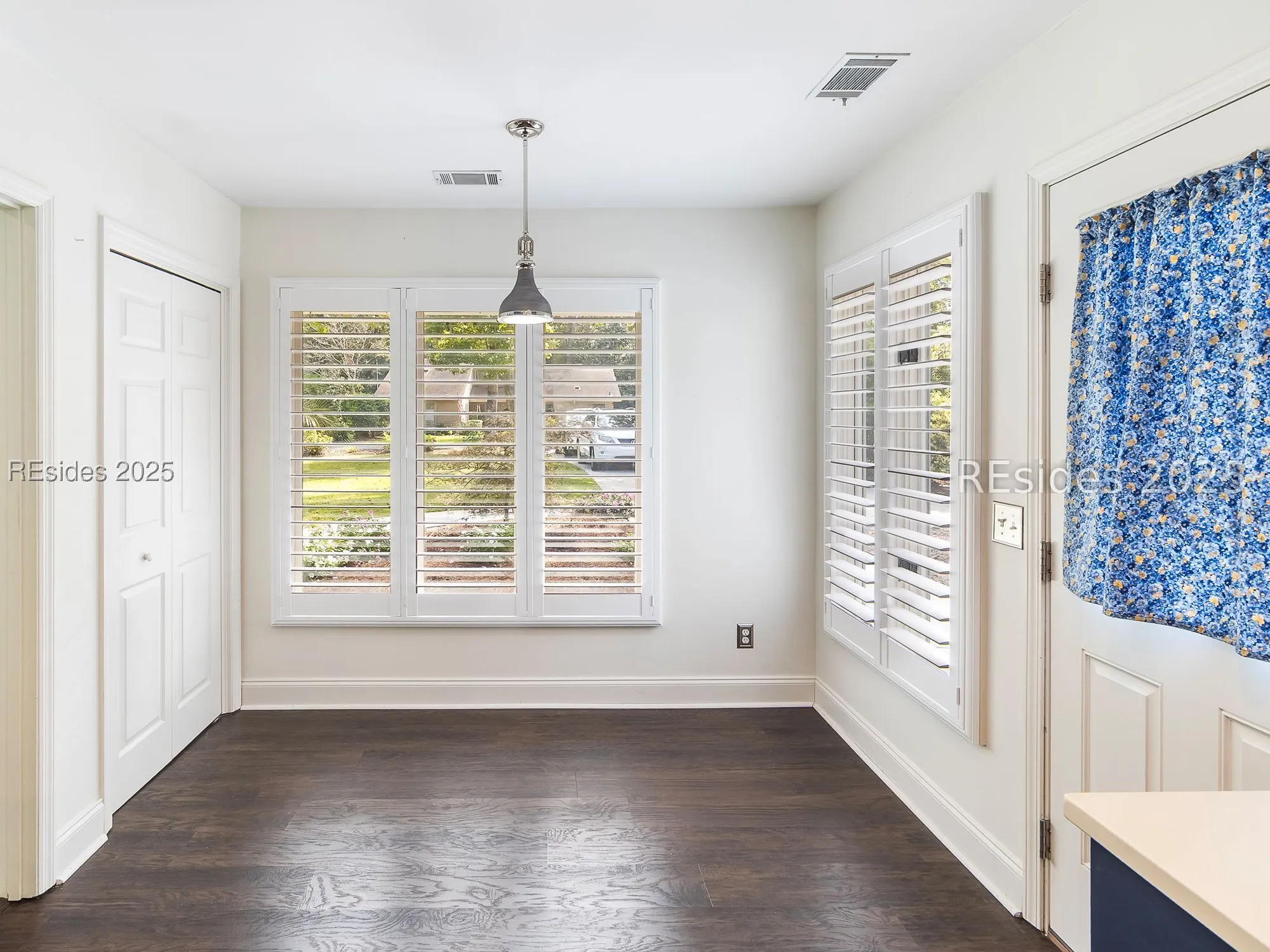 Property Slideshow image 9 of 44 | 8 chickadee rd, Hilton Head Island, SC, 29926