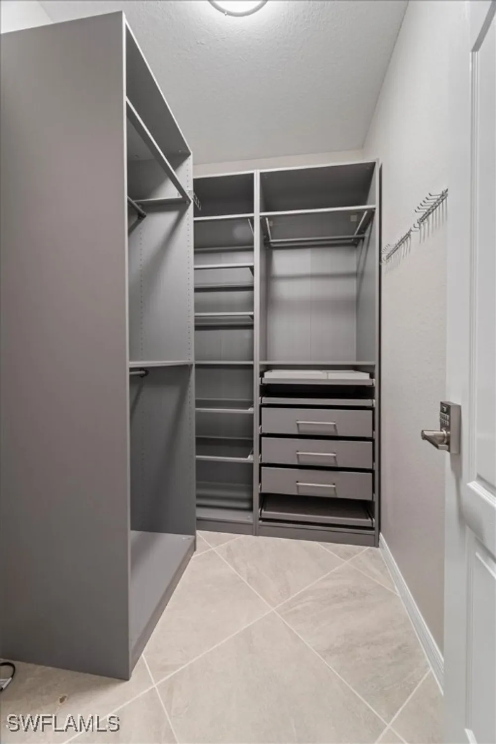 Property Slideshow image 16 of 50 | 12000 arbor trace dr, Fort Myers, FL, 33913