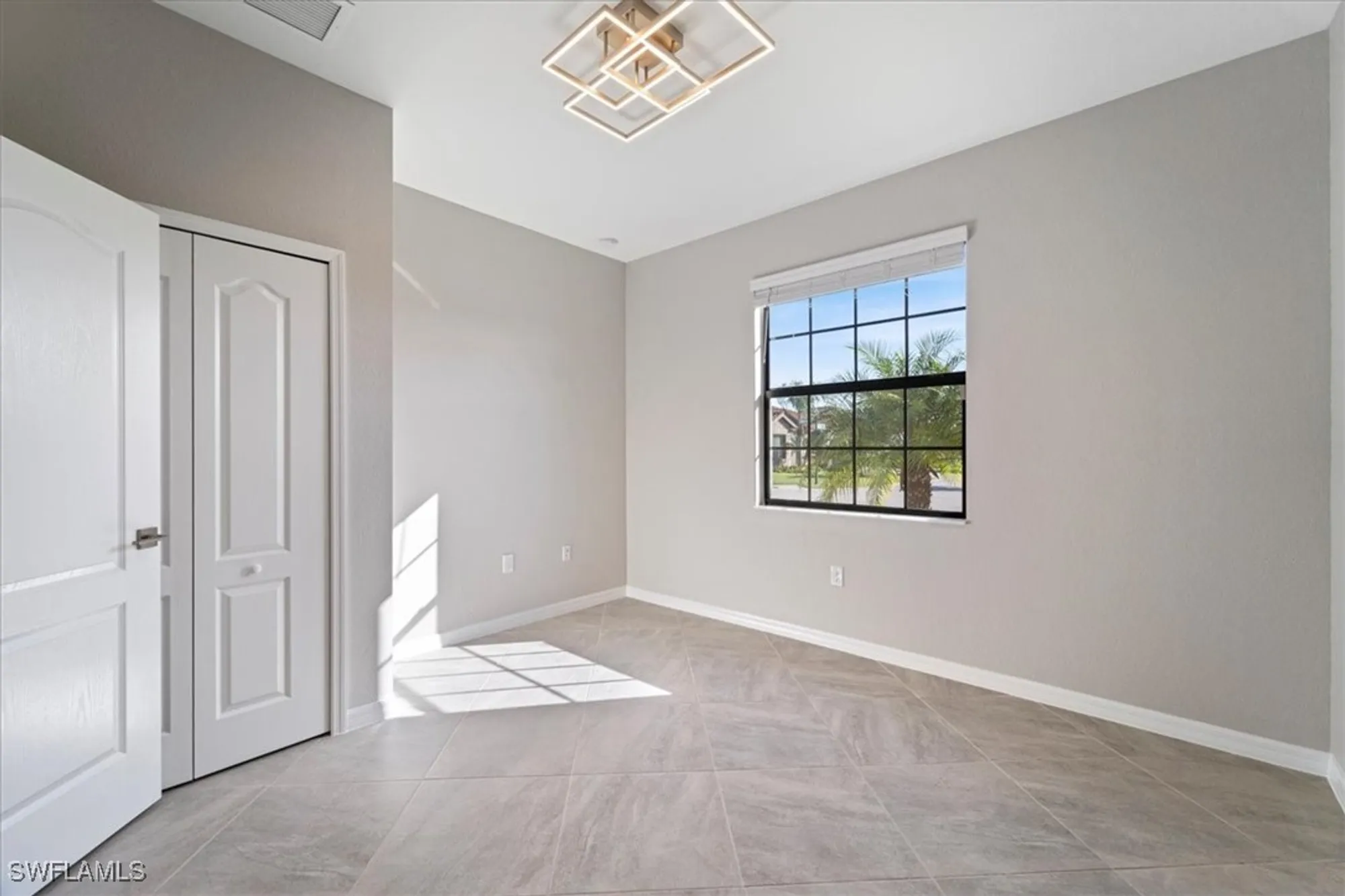 Property Slideshow image 19 of 50 | 12000 arbor trace dr, Fort Myers, FL, 33913