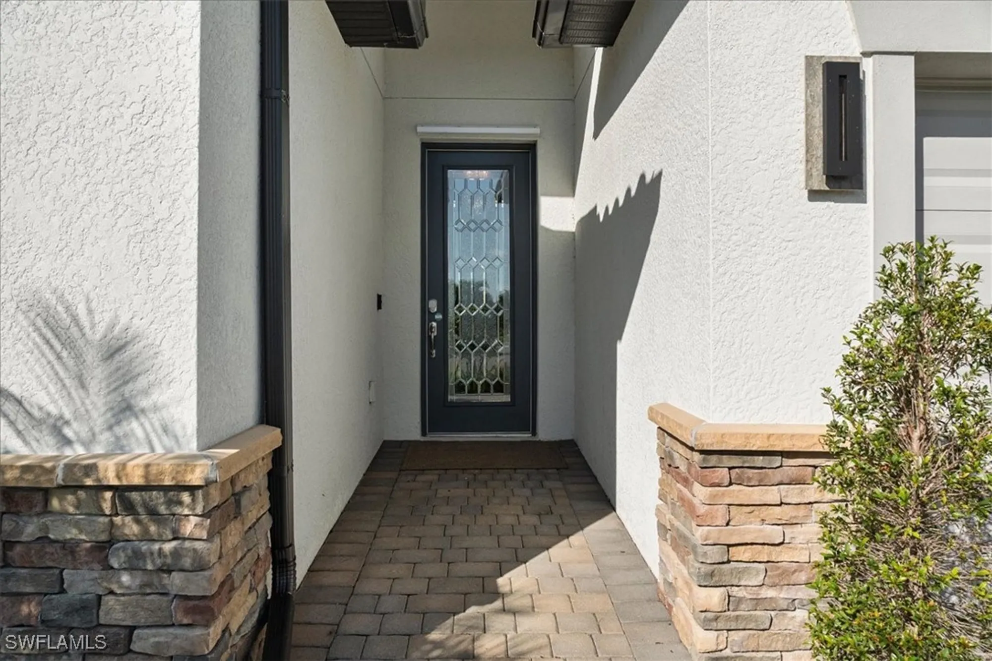 Property Slideshow image 30 of 50 | 12000 arbor trace dr, Fort Myers, FL, 33913