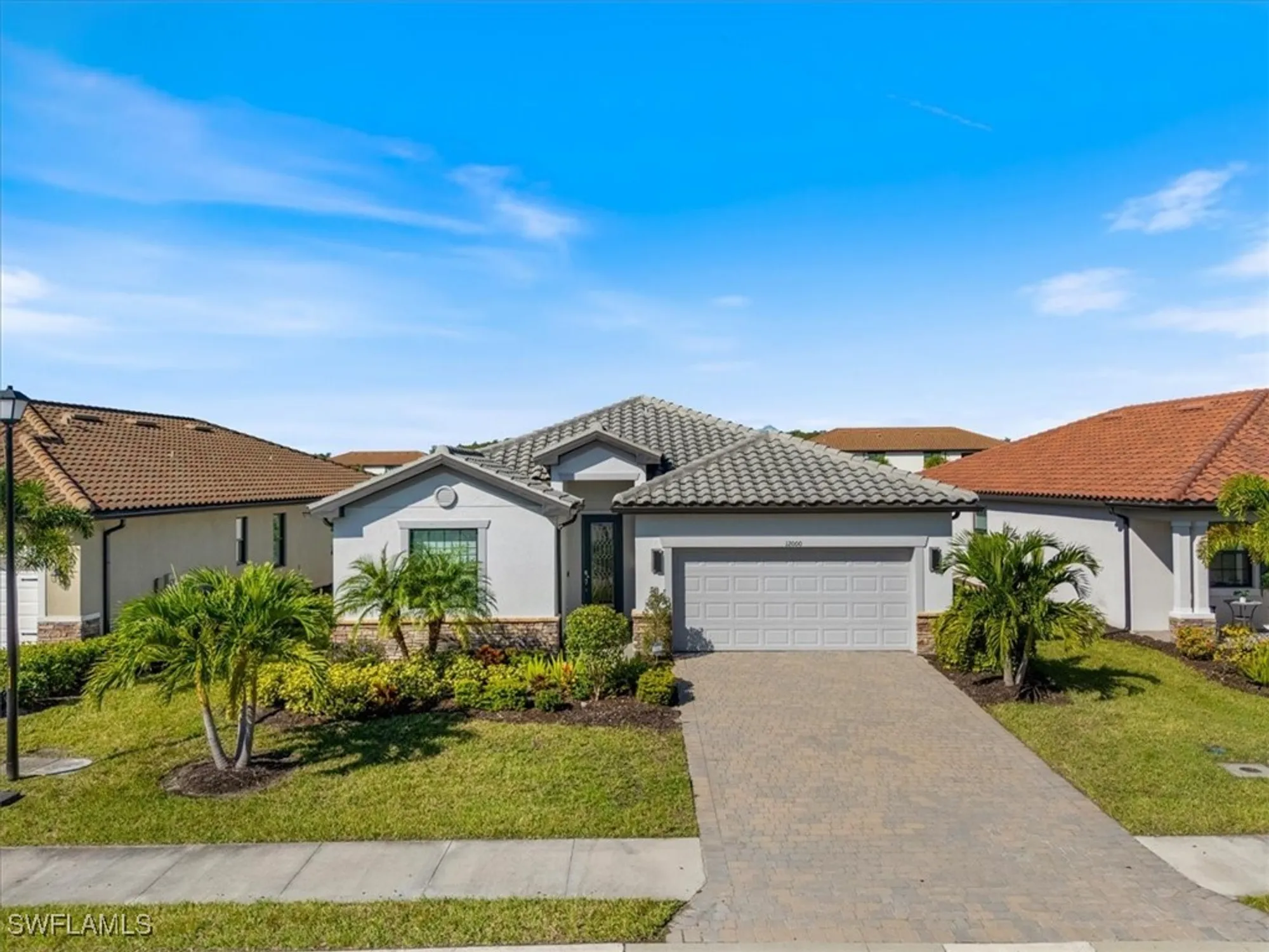 Property Slideshow image 31 of 50 | 12000 arbor trace dr, Fort Myers, FL, 33913