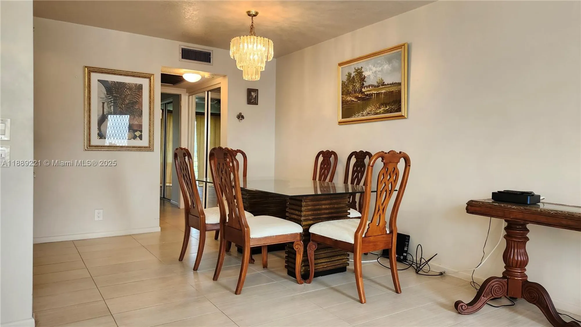 Property Slideshow image 4 of 27 | 4008 oakridge a # 4008, Deerfield Beach, FL, 33442