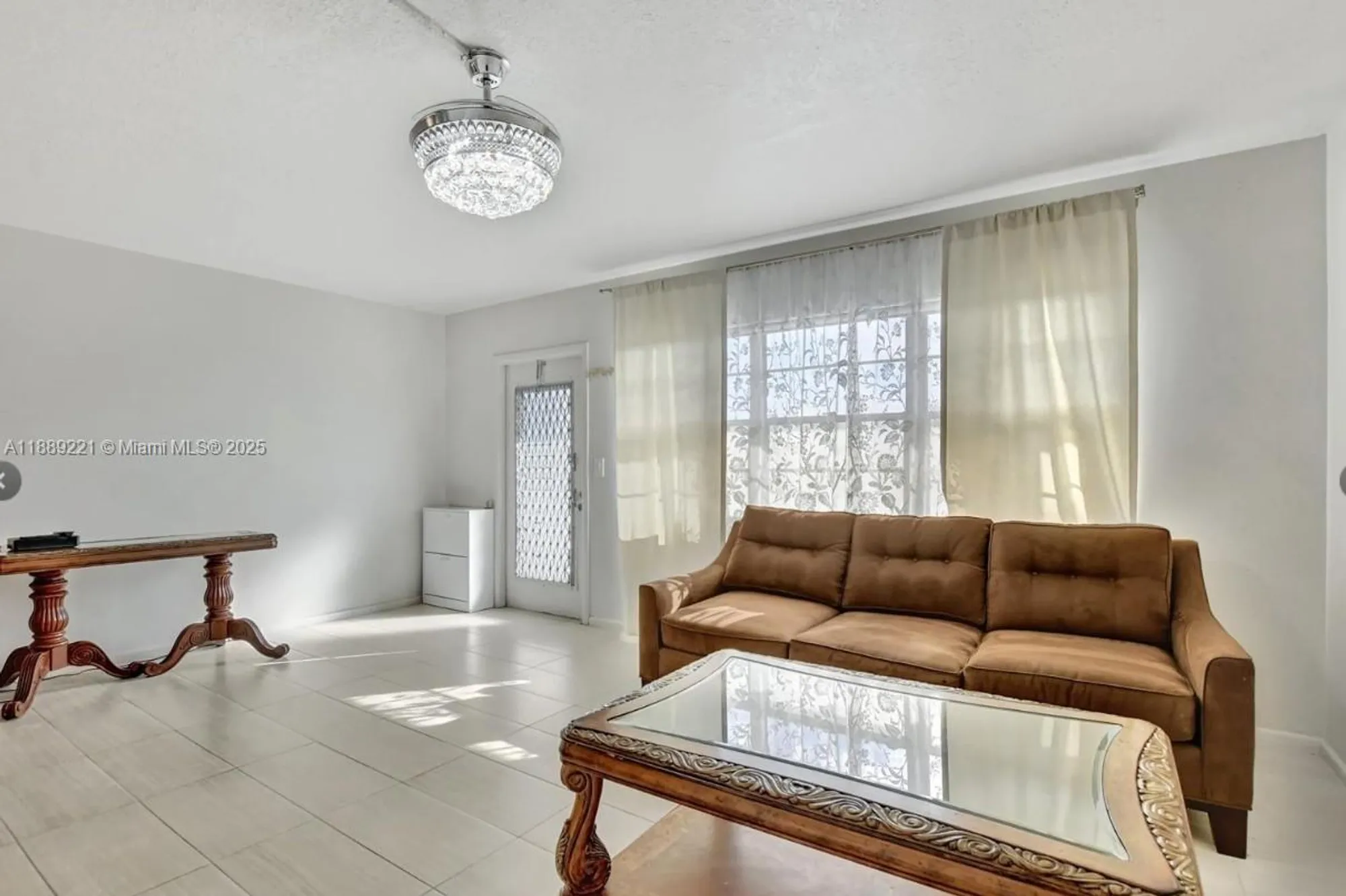 Property Slideshow image 7 of 27 | 4008 oakridge a # 4008, Deerfield Beach, FL, 33442